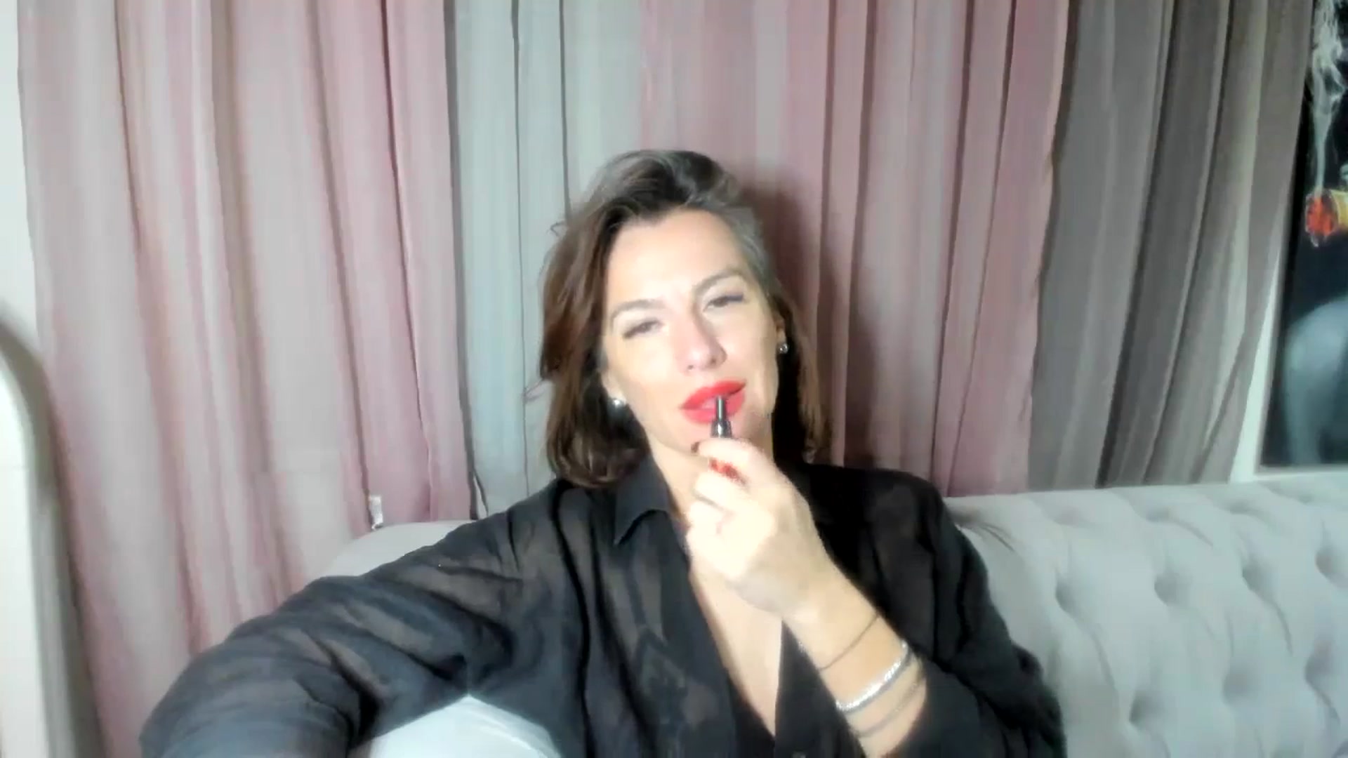 Gallery image thumbnail from Aarte_miss's myfreecams stream on, 03/22/2024, 01:26 image 7 of 20