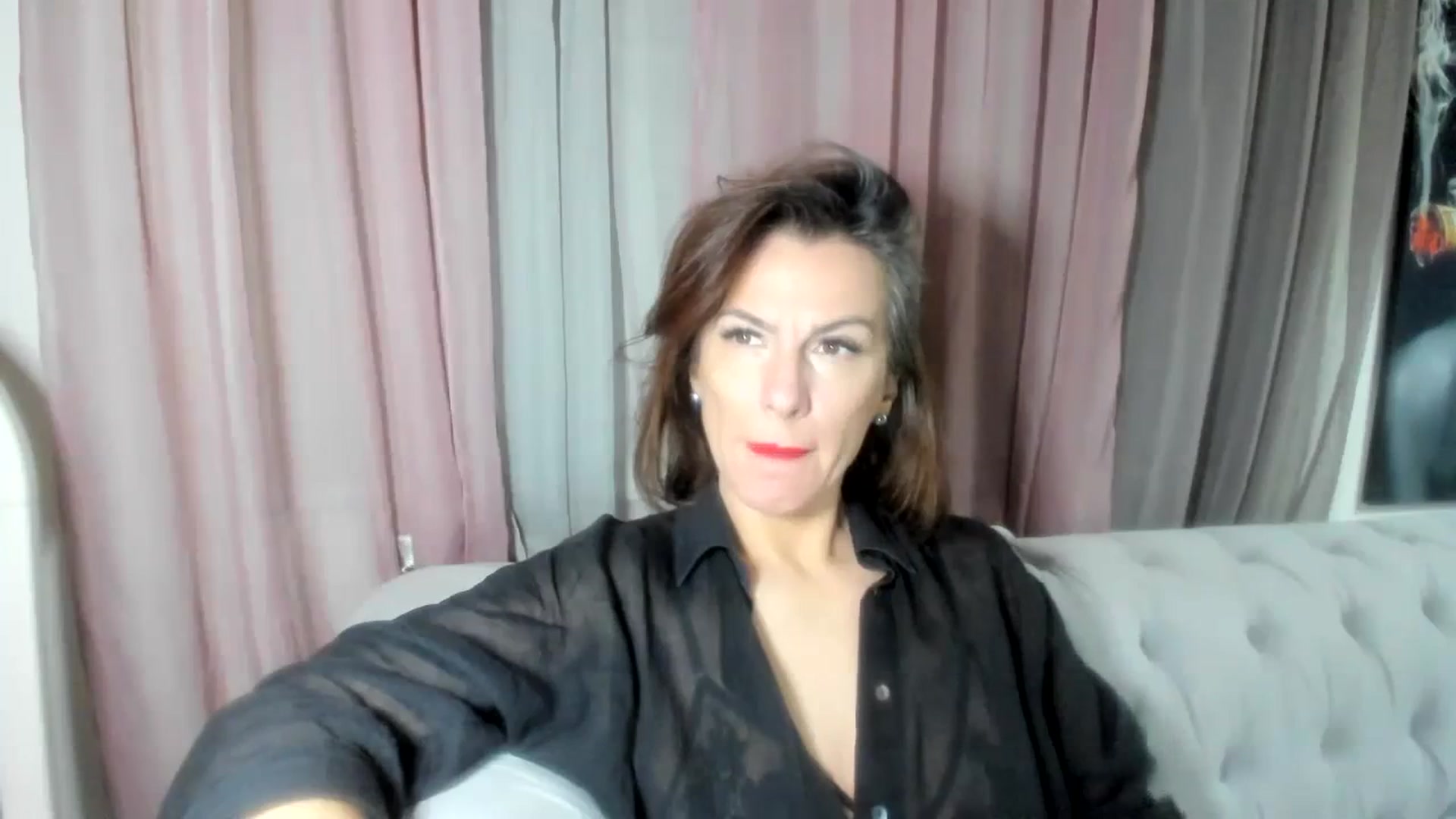 Gallery image thumbnail from Aarte_miss's myfreecams stream on, 03/22/2024, 01:26 image 4 of 20