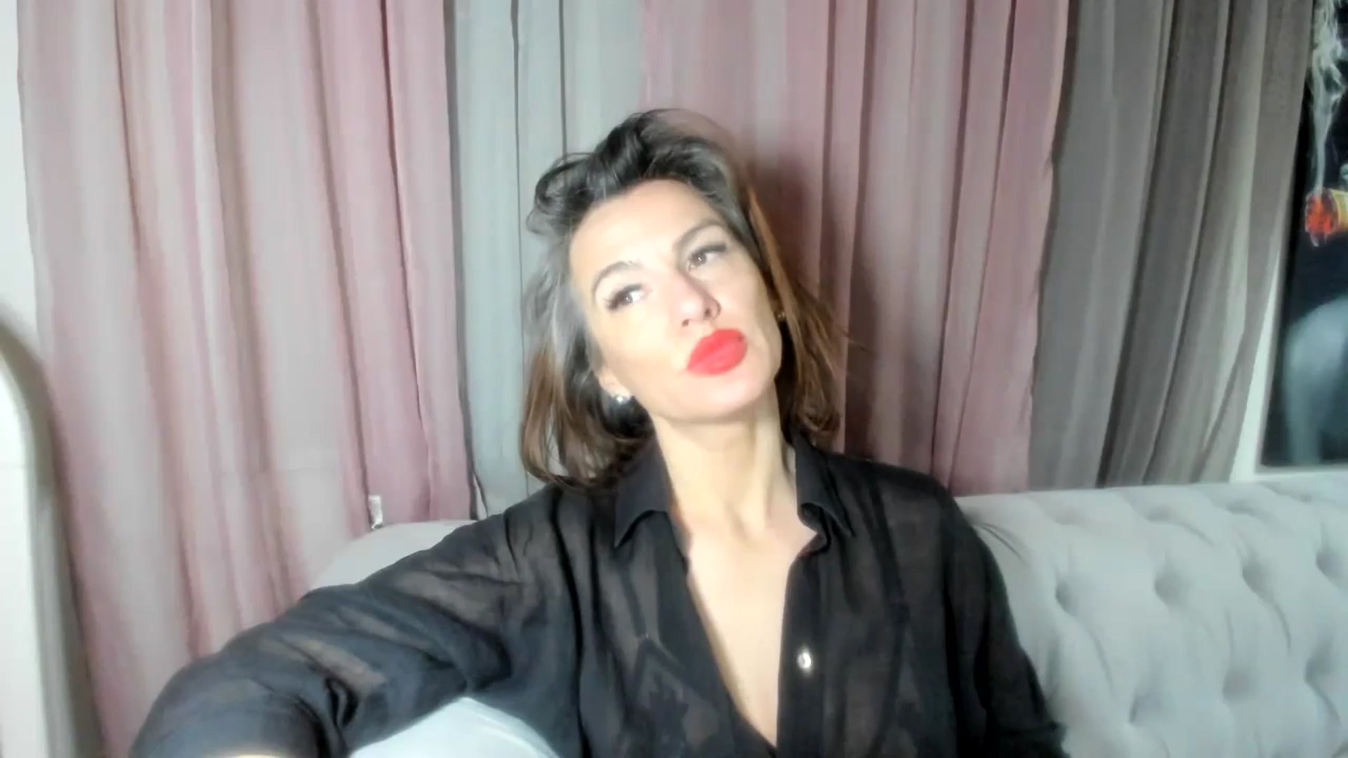 Gallery image thumbnail from Aarte_miss's myfreecams stream on, 03/22/2024, 01:26 image 1 of 20