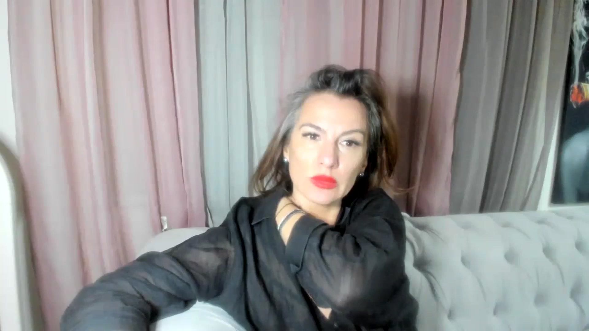 Gallery image thumbnail from Aarte_miss's myfreecams stream on, 03/22/2024, 01:26 image 12 of 20