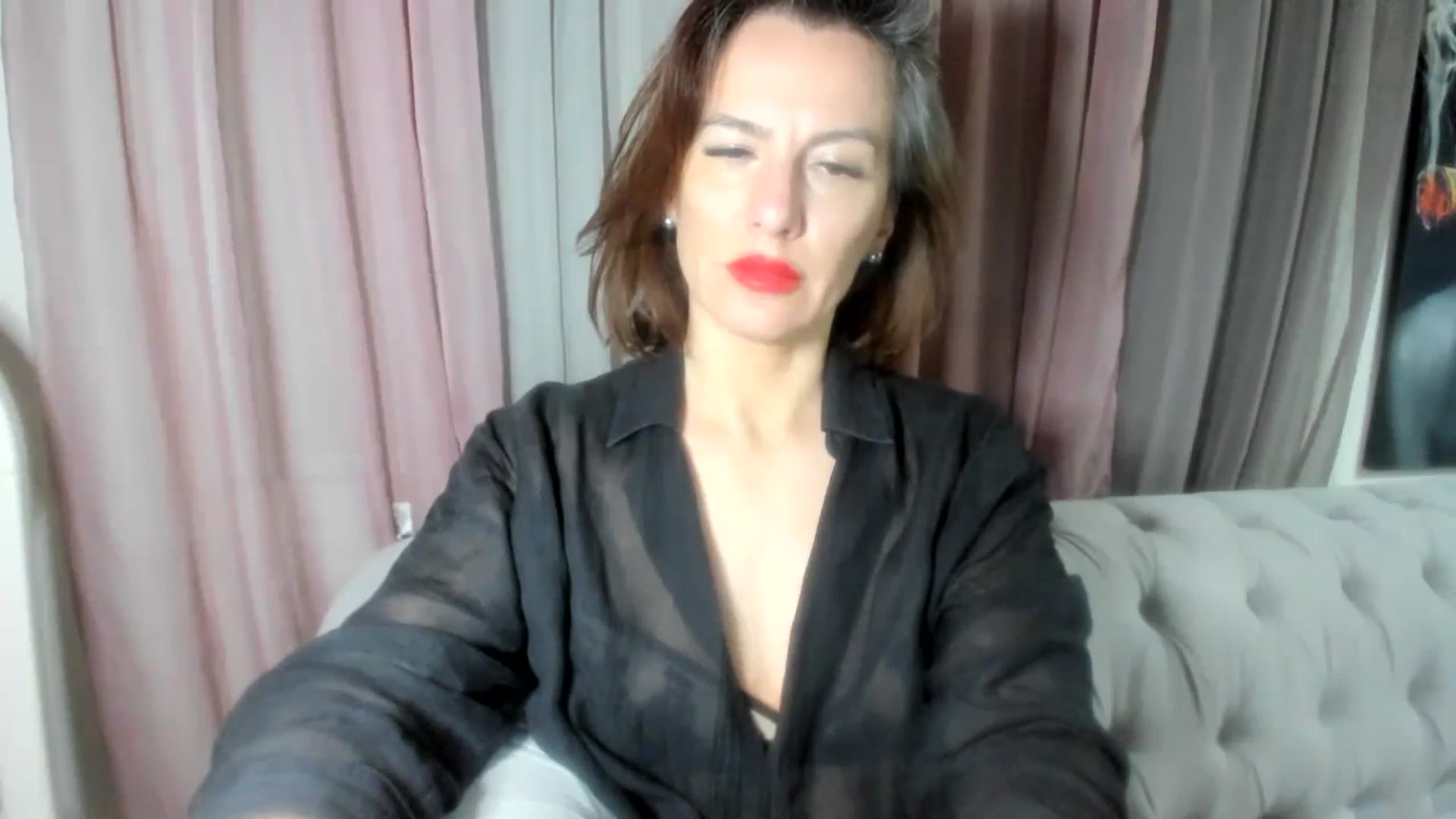 Gallery image thumbnail from Aarte_miss's myfreecams stream on, 03/22/2024, 02:27 image 16 of 20