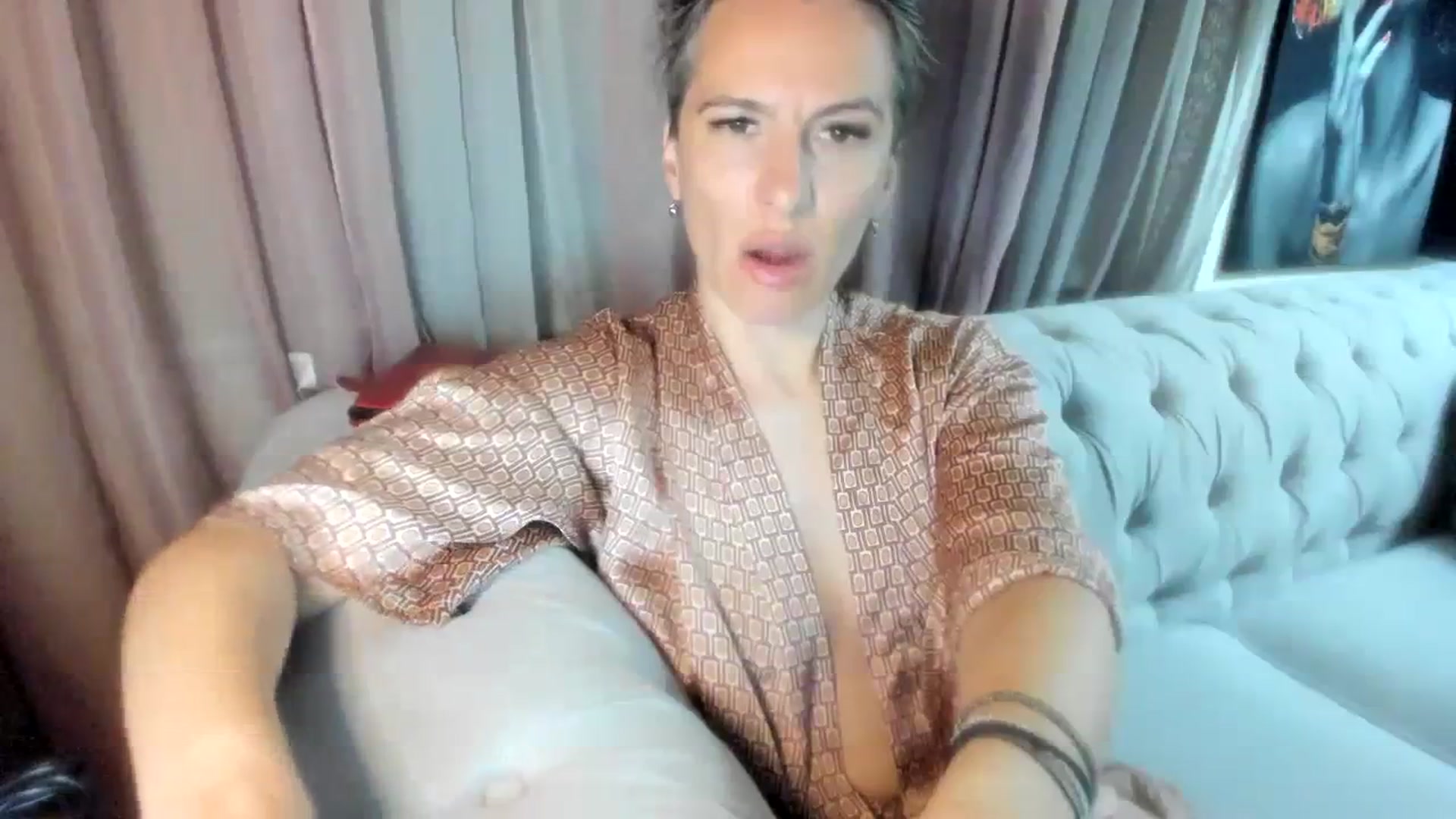 Gallery image thumbnail from Aarte_miss's myfreecams stream on, 03/31/2024, 21:17 image 5 of 20