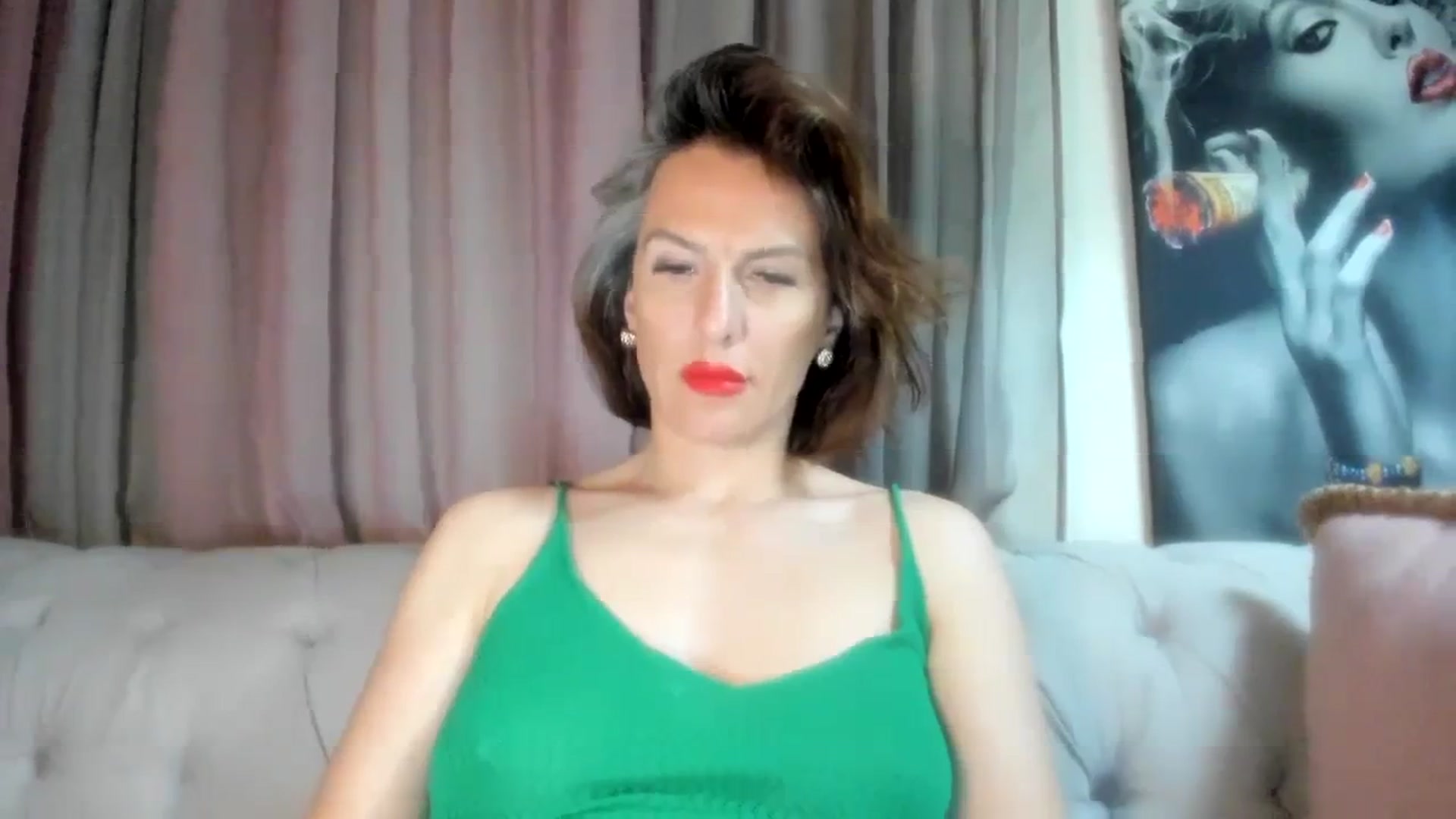 Gallery image thumbnail from Aarte_miss's myfreecams stream on, 04/06/2024, 22:34 image 17 of 20
