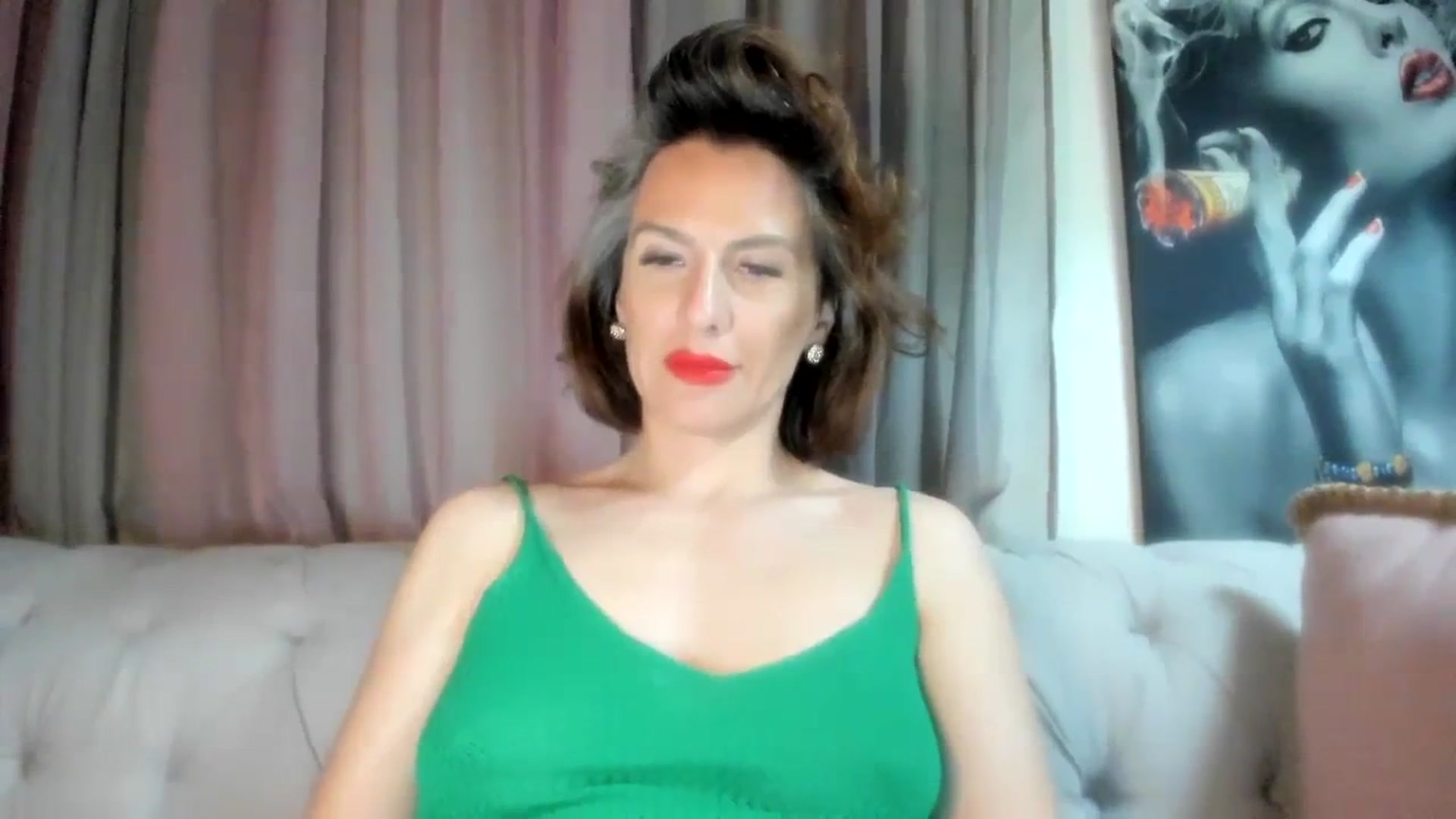 Gallery image thumbnail from Aarte_miss's myfreecams stream on, 04/06/2024, 22:34 image 13 of 20