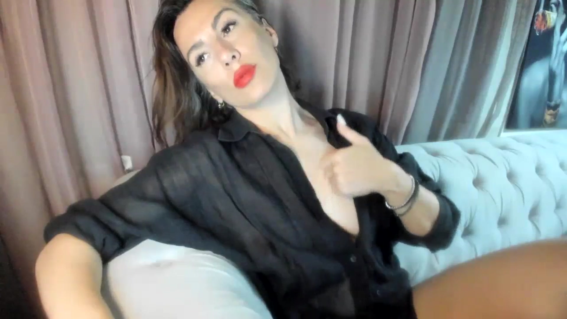Gallery image thumbnail from Aarte_miss's myfreecams stream on, 04/07/2024, 22:42 image 9 of 20