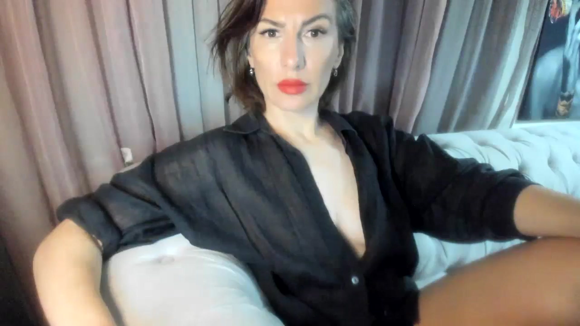 Gallery image thumbnail from Aarte_miss's myfreecams stream on, 04/07/2024, 22:42 image 14 of 20