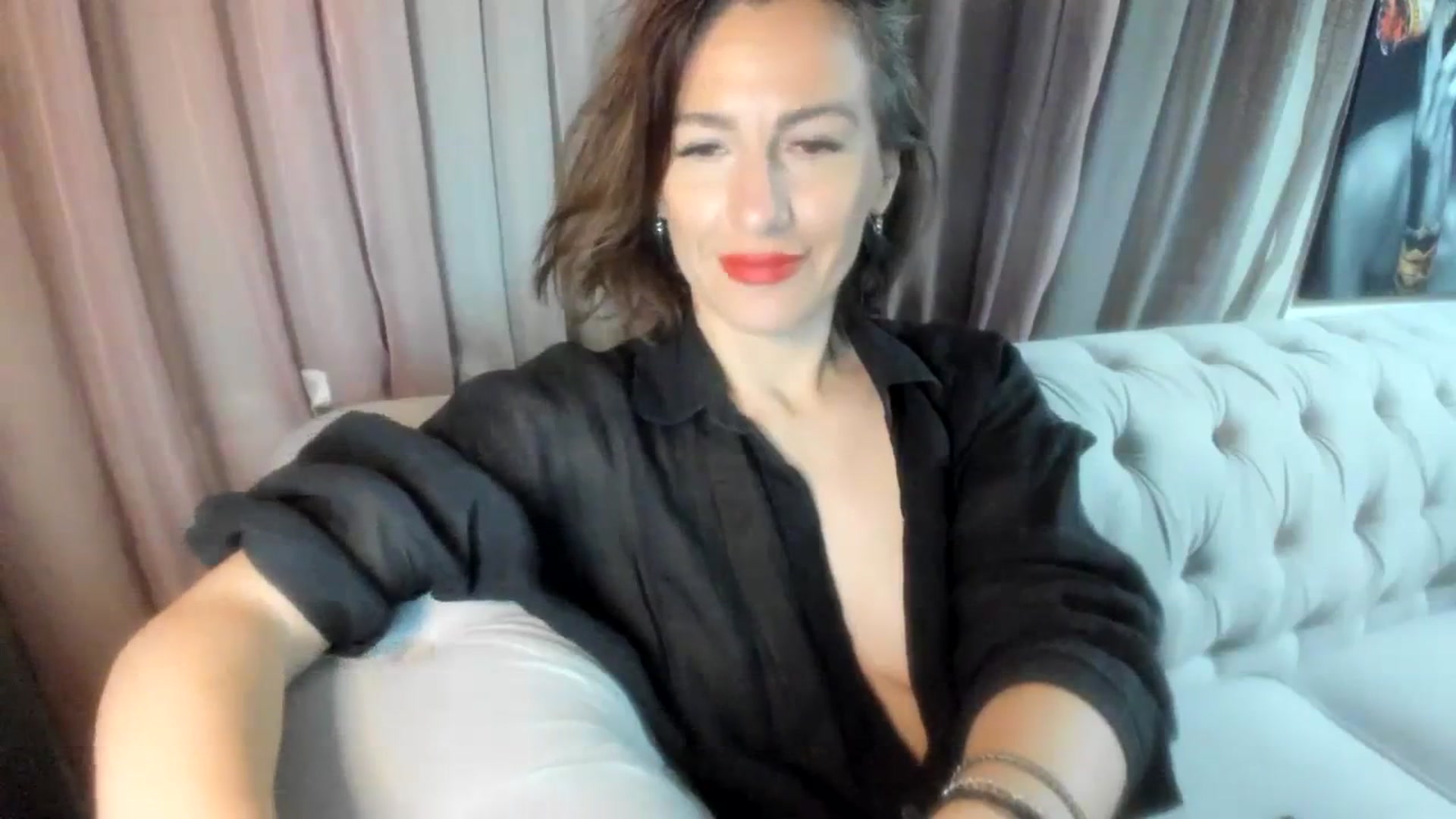 Gallery image thumbnail from Aarte_miss's myfreecams stream on, 04/07/2024, 22:42 image 20 of 20
