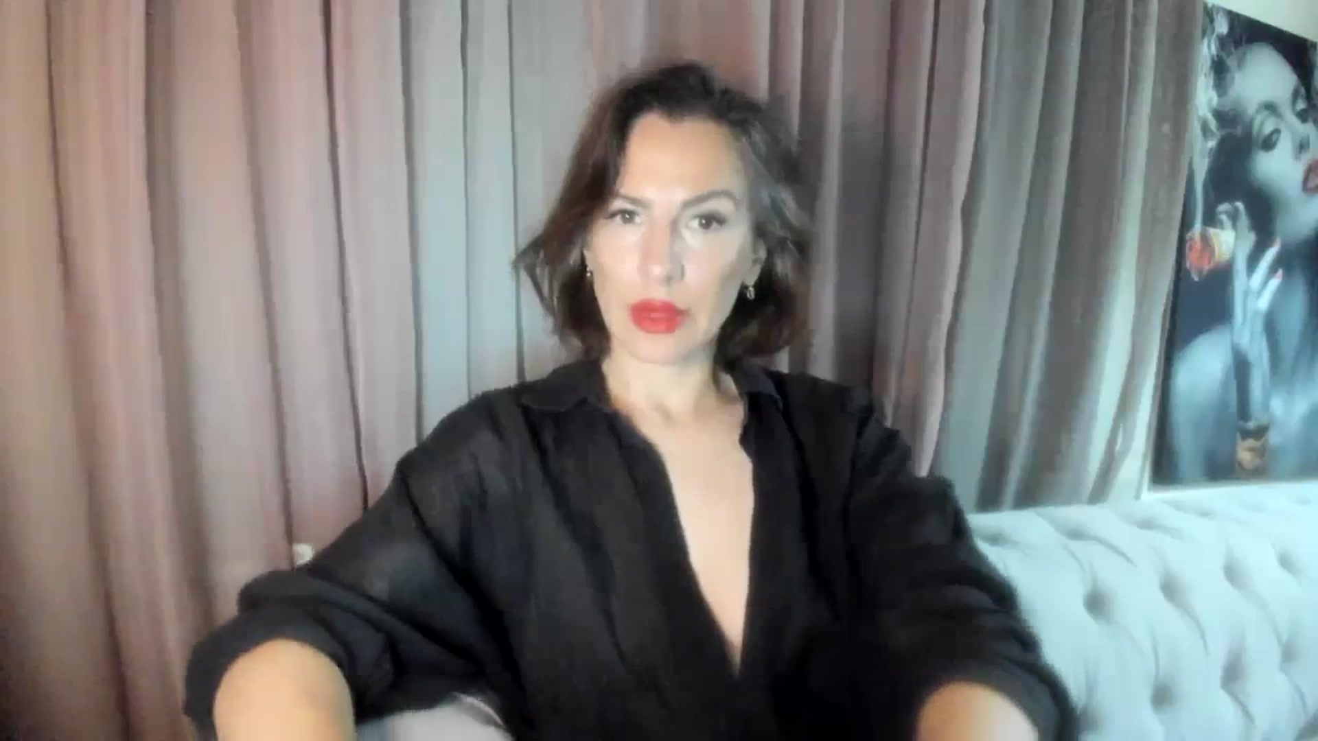Gallery image thumbnail from Aarte_miss's myfreecams stream on, 04/07/2024, 22:42 image 8 of 20