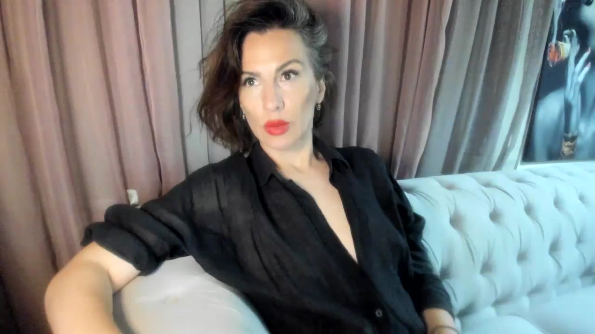 Gallery image thumbnail from Aarte_miss's myfreecams stream on, 04/07/2024, 23:11 image 9 of 20