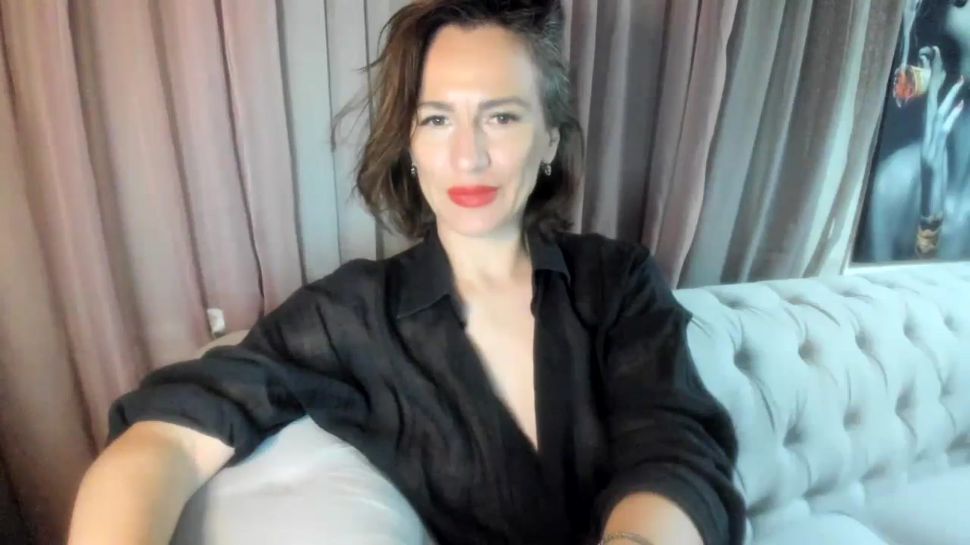 Gallery image thumbnail from Aarte_miss's myfreecams stream on, 04/07/2024, 23:11 image 2 of 20
