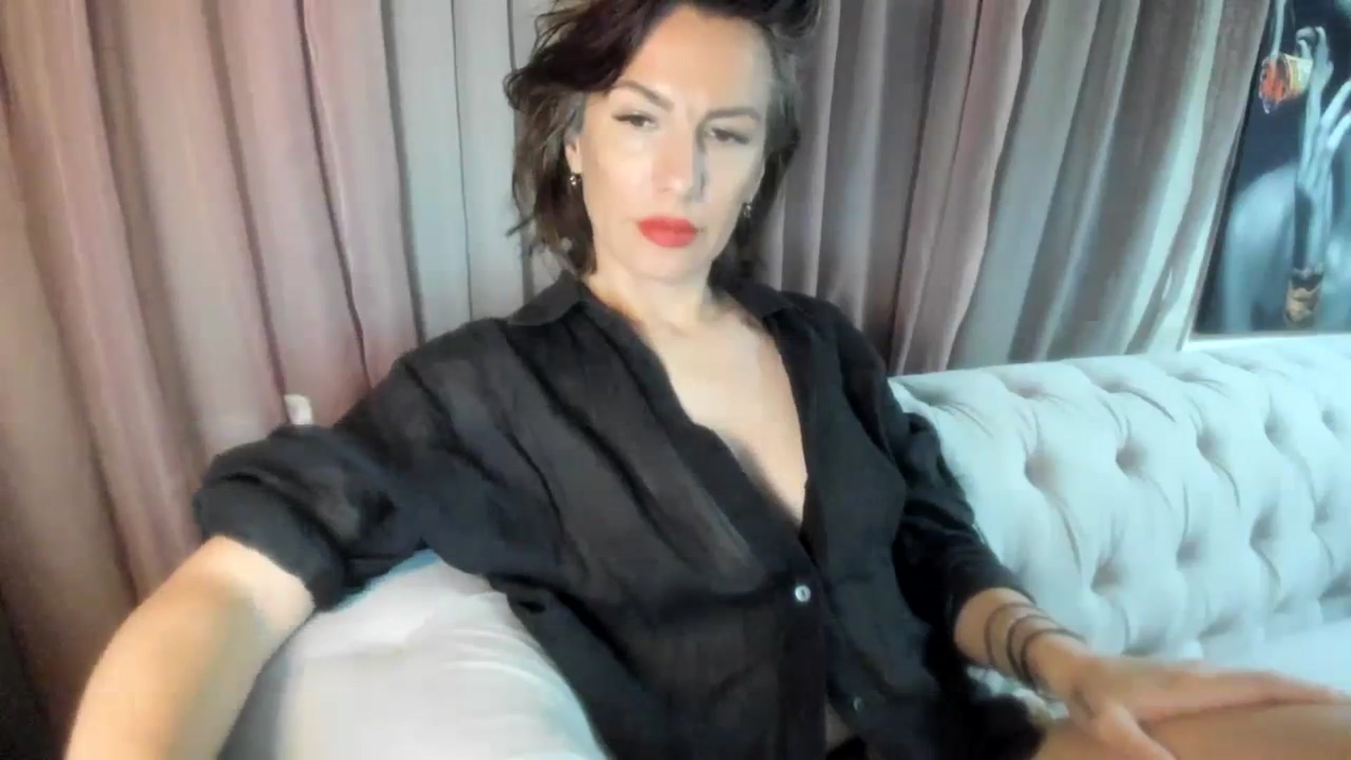 Gallery image thumbnail from Aarte_miss's myfreecams stream on, 04/08/2024, 24:11 image 17 of 20
