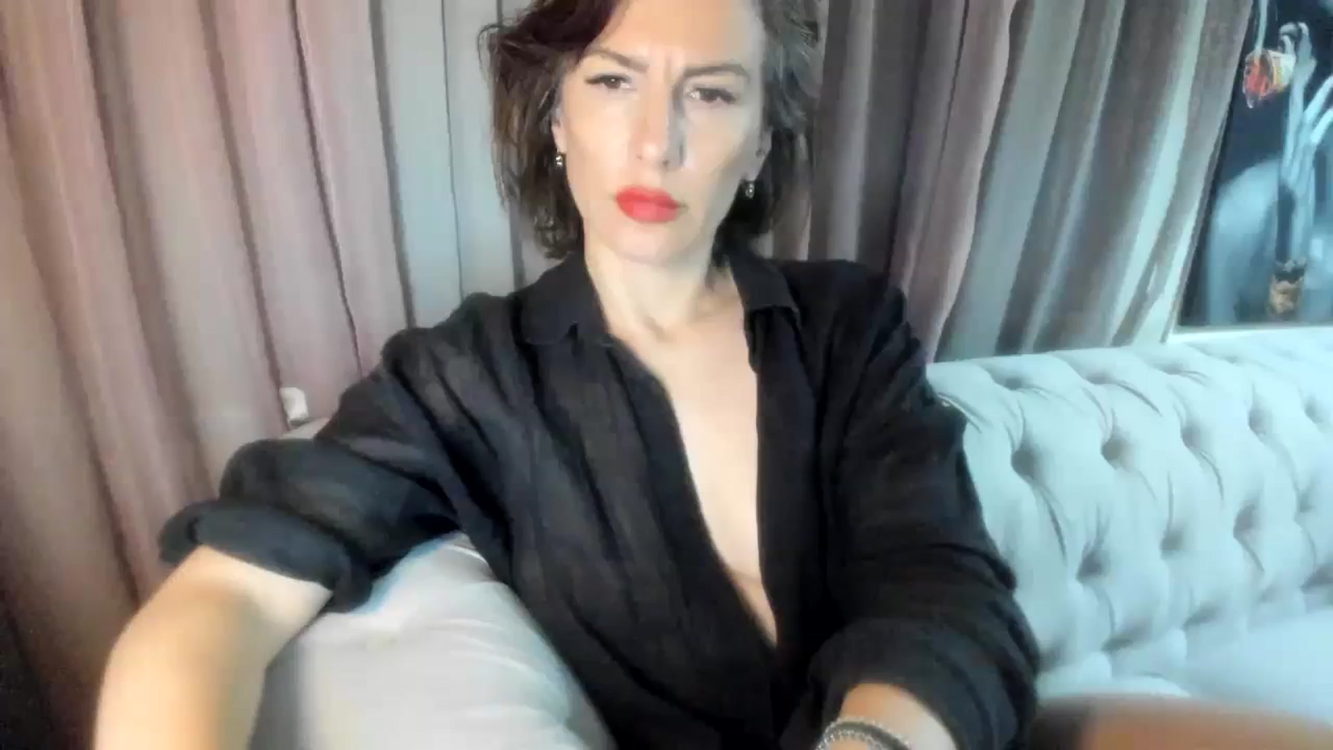 Gallery image thumbnail from Aarte_miss's myfreecams stream on, 04/08/2024, 24:49 image 11 of 20