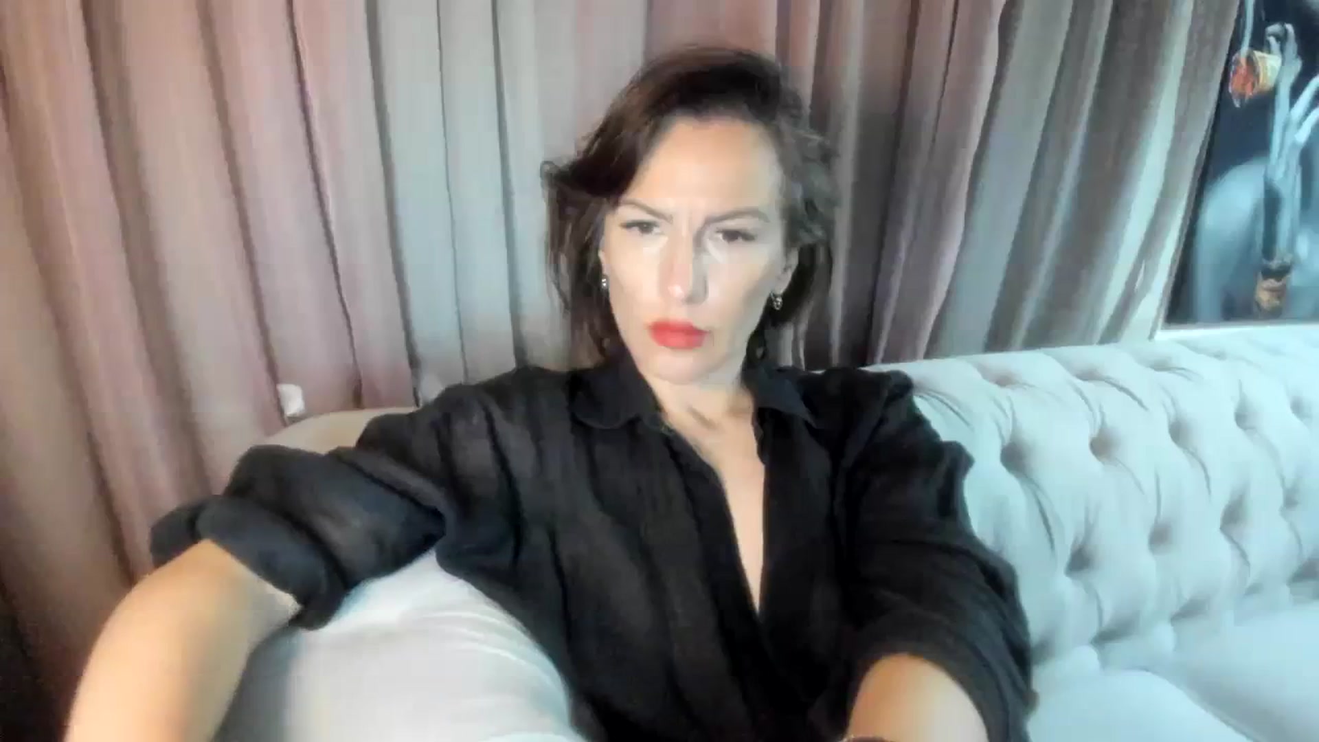 Gallery image thumbnail from Aarte_miss's myfreecams stream on, 04/08/2024, 24:49 image 8 of 20