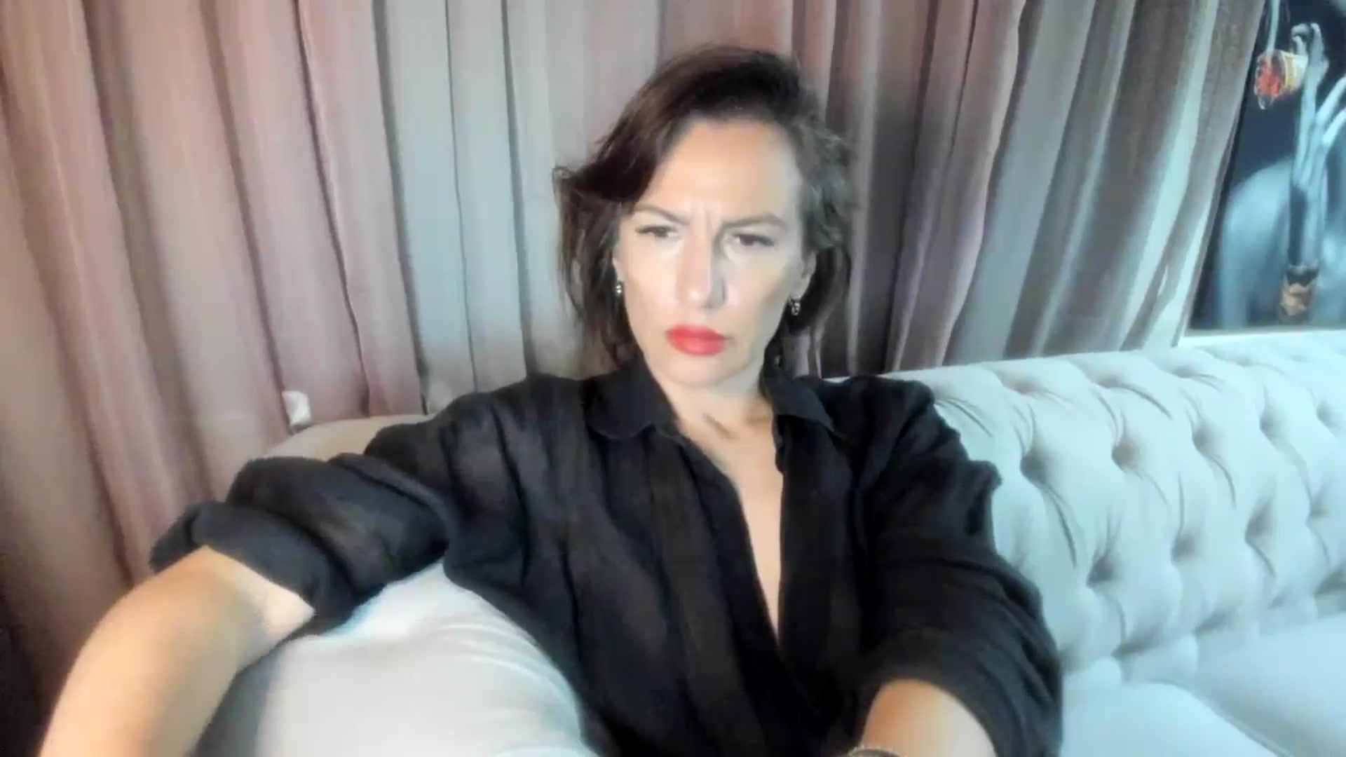 Gallery image thumbnail from Aarte_miss's myfreecams stream on, 04/08/2024, 24:49 image 9 of 20