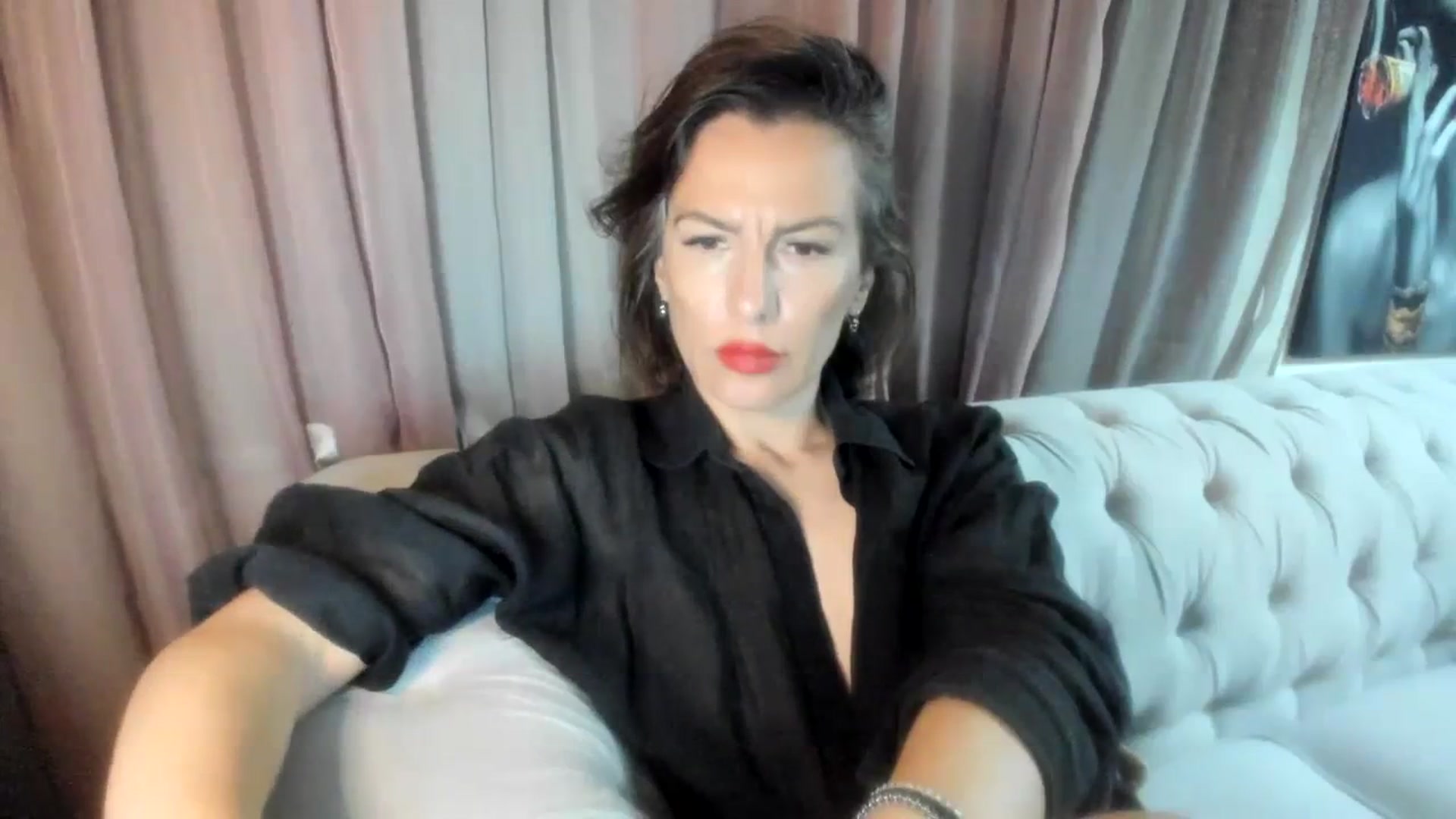 Gallery image thumbnail from Aarte_miss's myfreecams stream on, 04/08/2024, 24:49 image 5 of 20