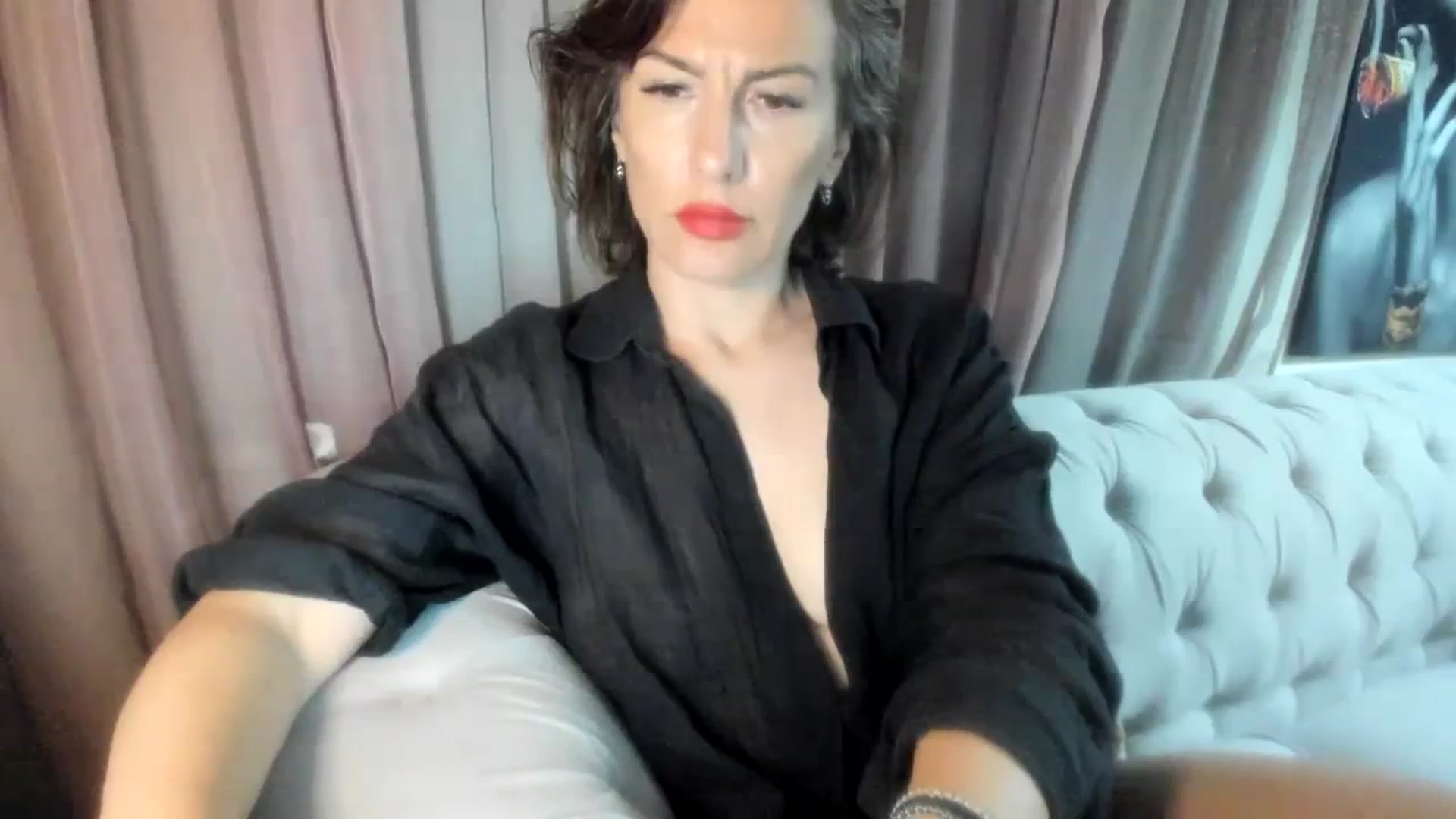 Gallery image thumbnail from Aarte_miss's myfreecams stream on, 04/08/2024, 24:49 image 10 of 20