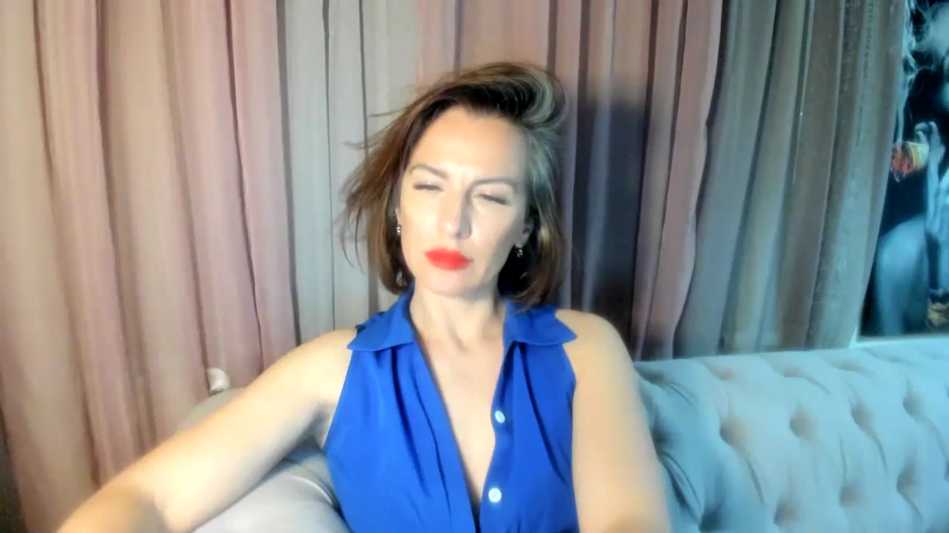 Gallery image thumbnail from Aarte_miss's myfreecams stream on, 04/14/2024, 16:15 image 5 of 20