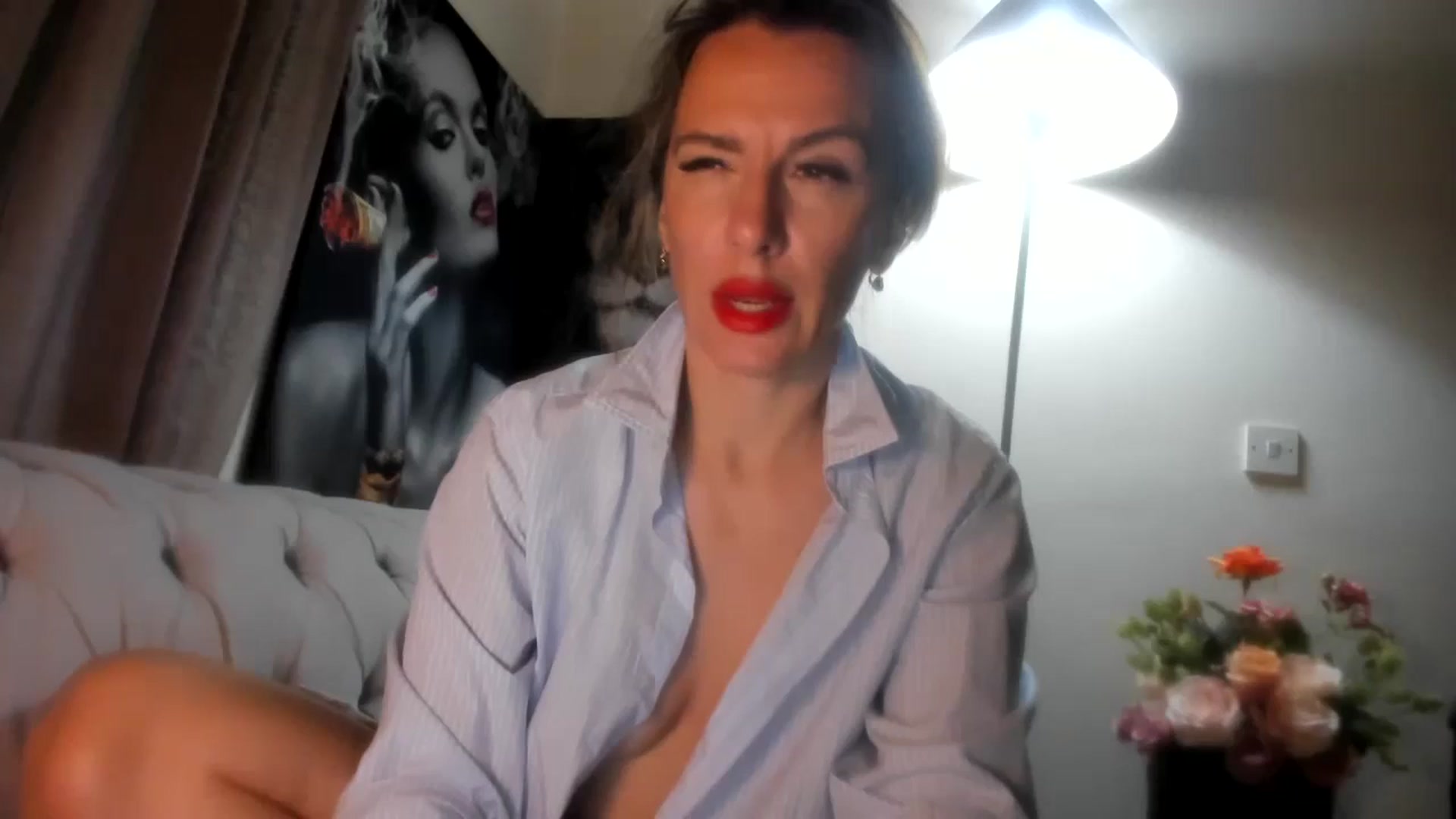 Gallery image thumbnail from Aarte_miss's myfreecams stream on, 04/20/2024, 22:16 image 14 of 20