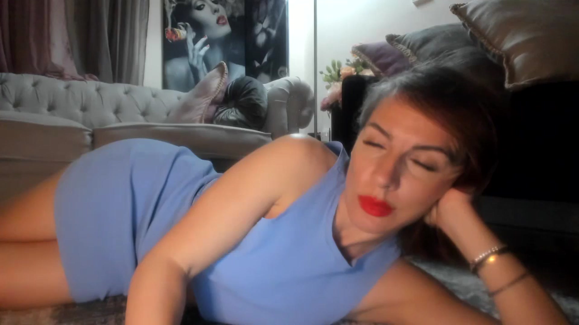 Gallery image thumbnail from Aarte_miss's myfreecams stream on, 04/26/2024, 22:50 image 3 of 20