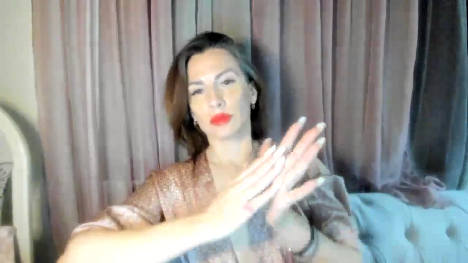 Gallery image thumbnail from Aarte_miss's myfreecams stream on, 04/27/2024, 16:26 image 6 of 20