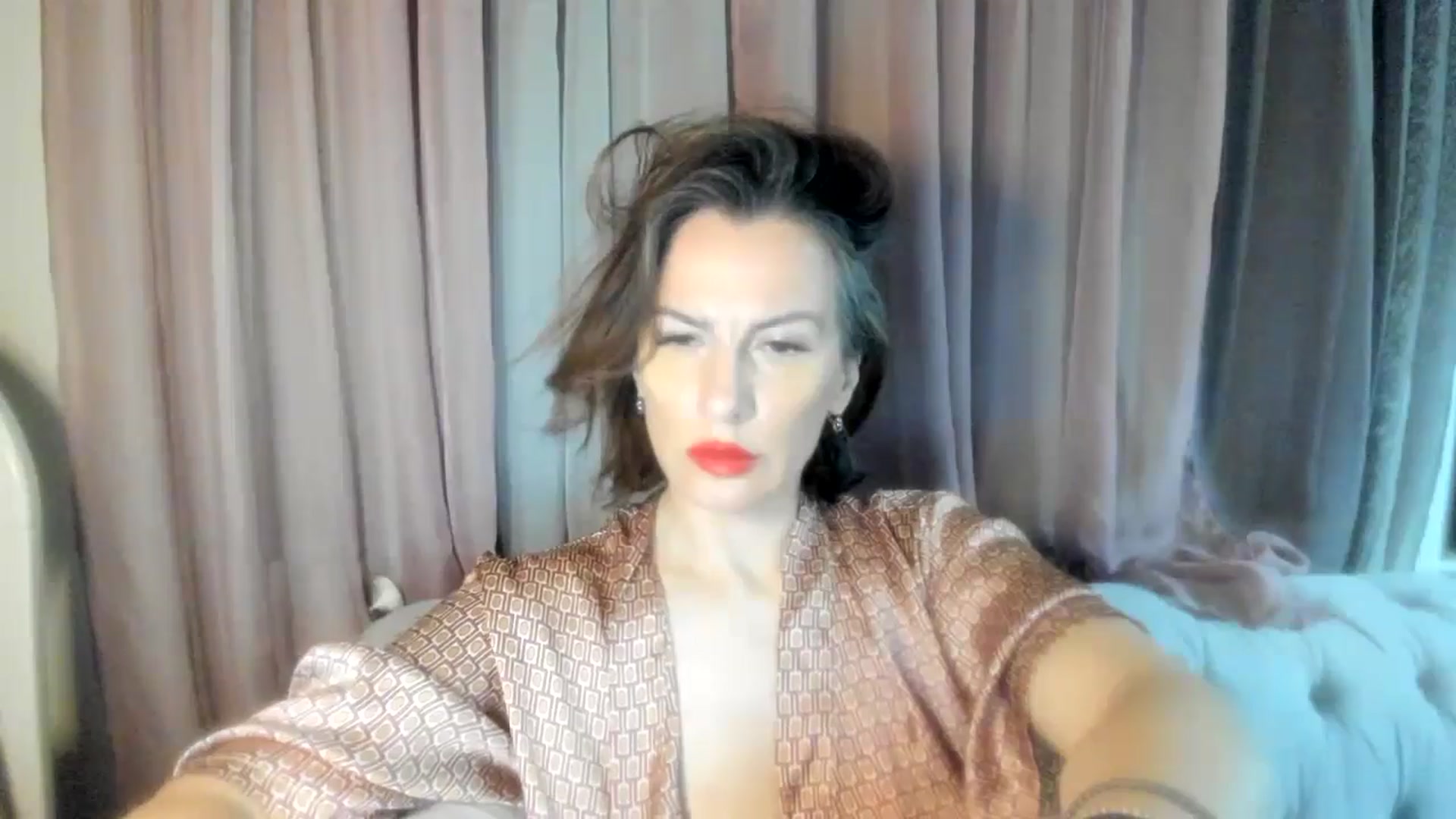 Gallery image thumbnail from Aarte_miss's myfreecams stream on, 04/27/2024, 16:26 image 17 of 20