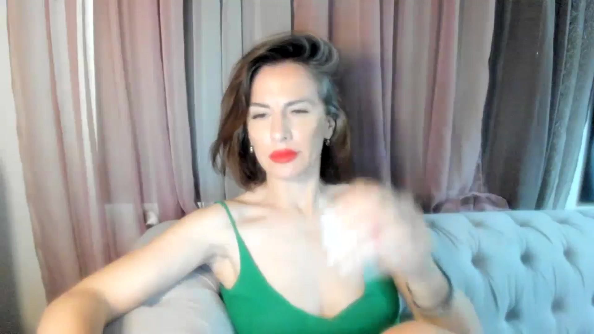 Gallery image thumbnail from Aarte_miss's myfreecams stream on, 04/28/2024, 15:31 image 10 of 20