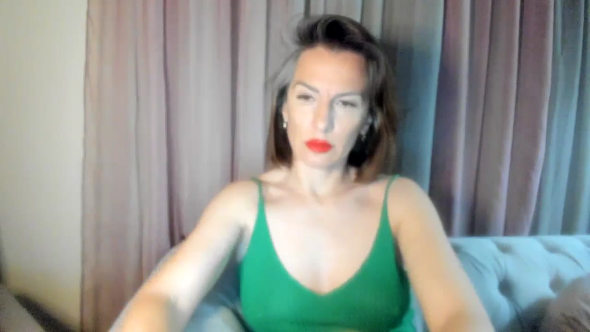Gallery image thumbnail from Aarte_miss's myfreecams stream on, 05/03/2024, 20:30 image 6 of 20