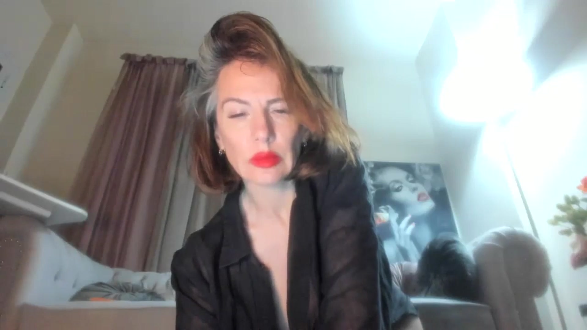 Gallery image thumbnail from Aarte_miss's myfreecams stream on, 05/04/2024, 23:33 image 2 of 20