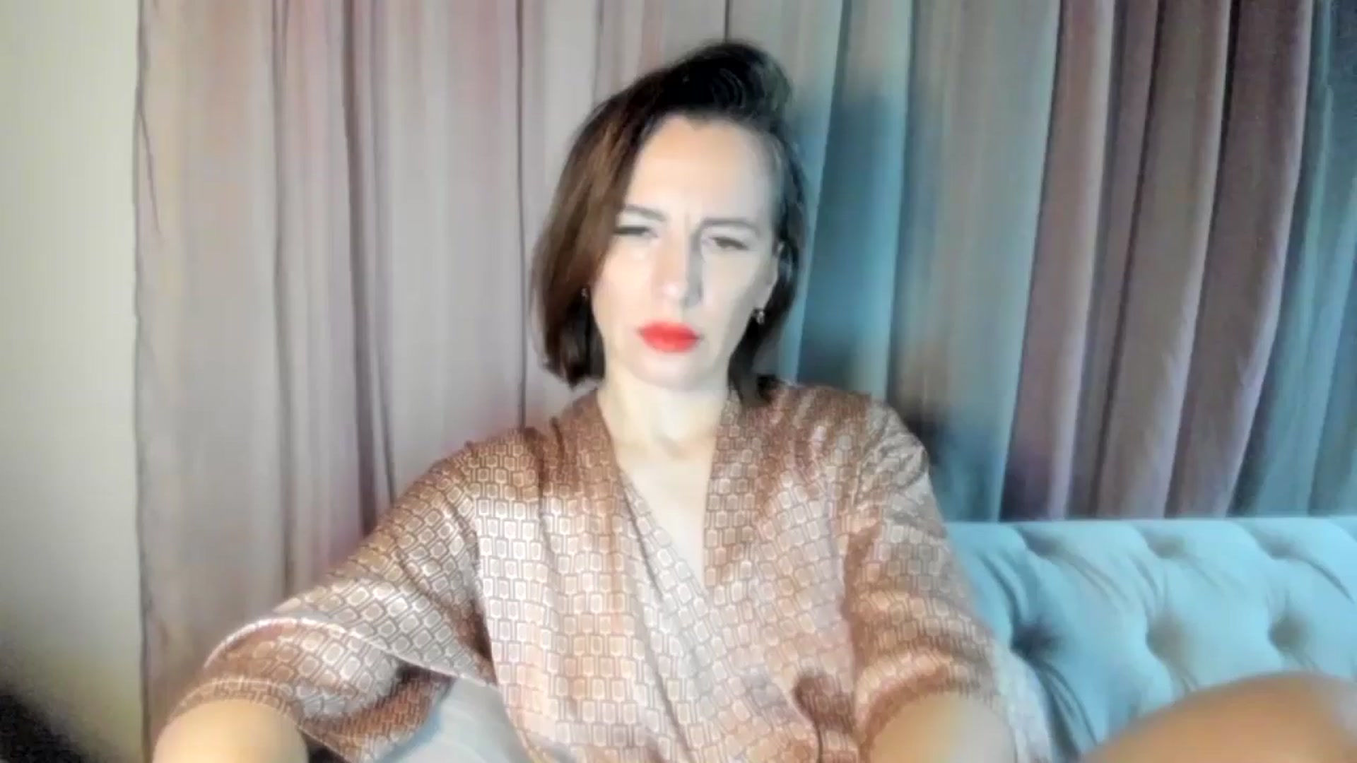 Gallery image thumbnail from Aarte_miss's myfreecams stream on, 05/05/2024, 22:03 image 3 of 20