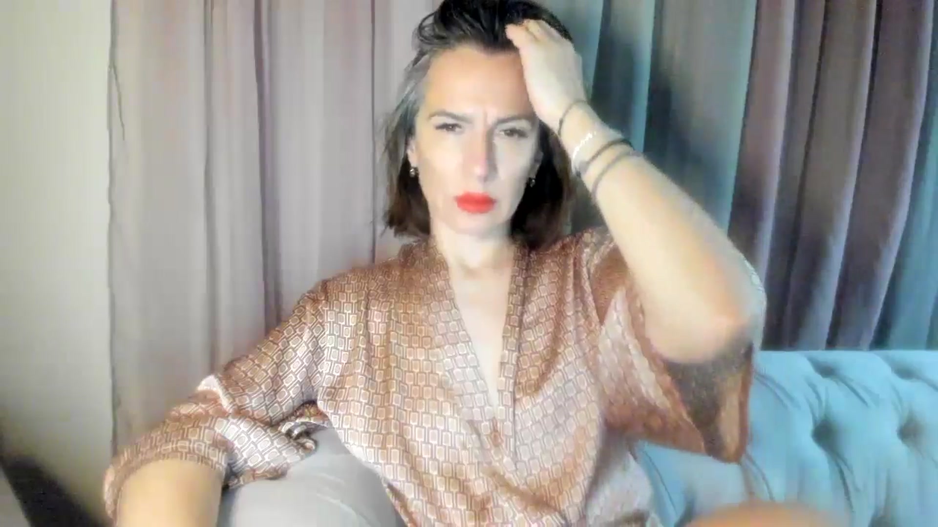 Gallery image thumbnail from Aarte_miss's myfreecams stream on, 05/06/2024, 24:04 image 18 of 20