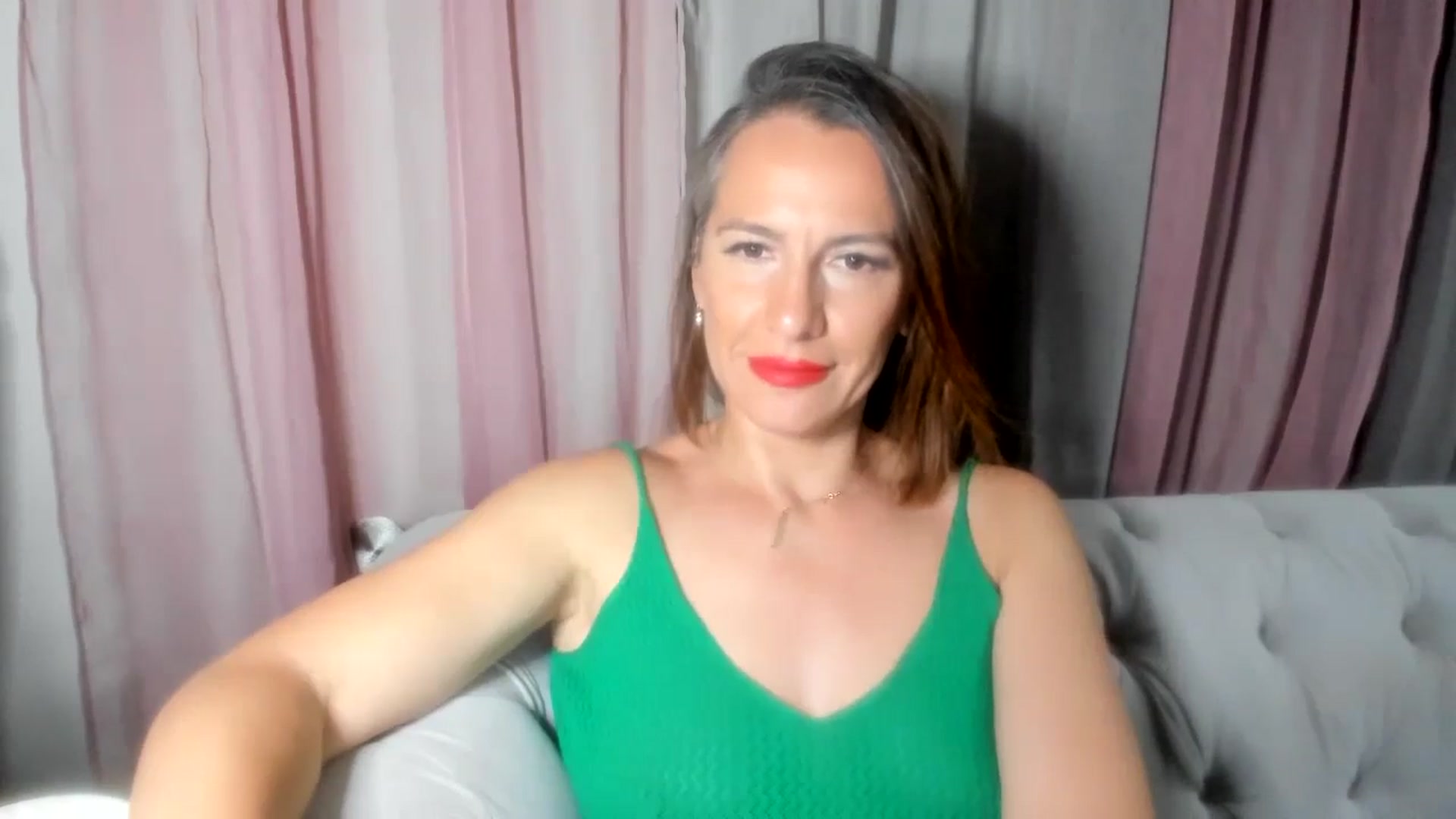Gallery image thumbnail from Aarte_miss's myfreecams stream on, 06/15/2024, 01:26 image 13 of 20