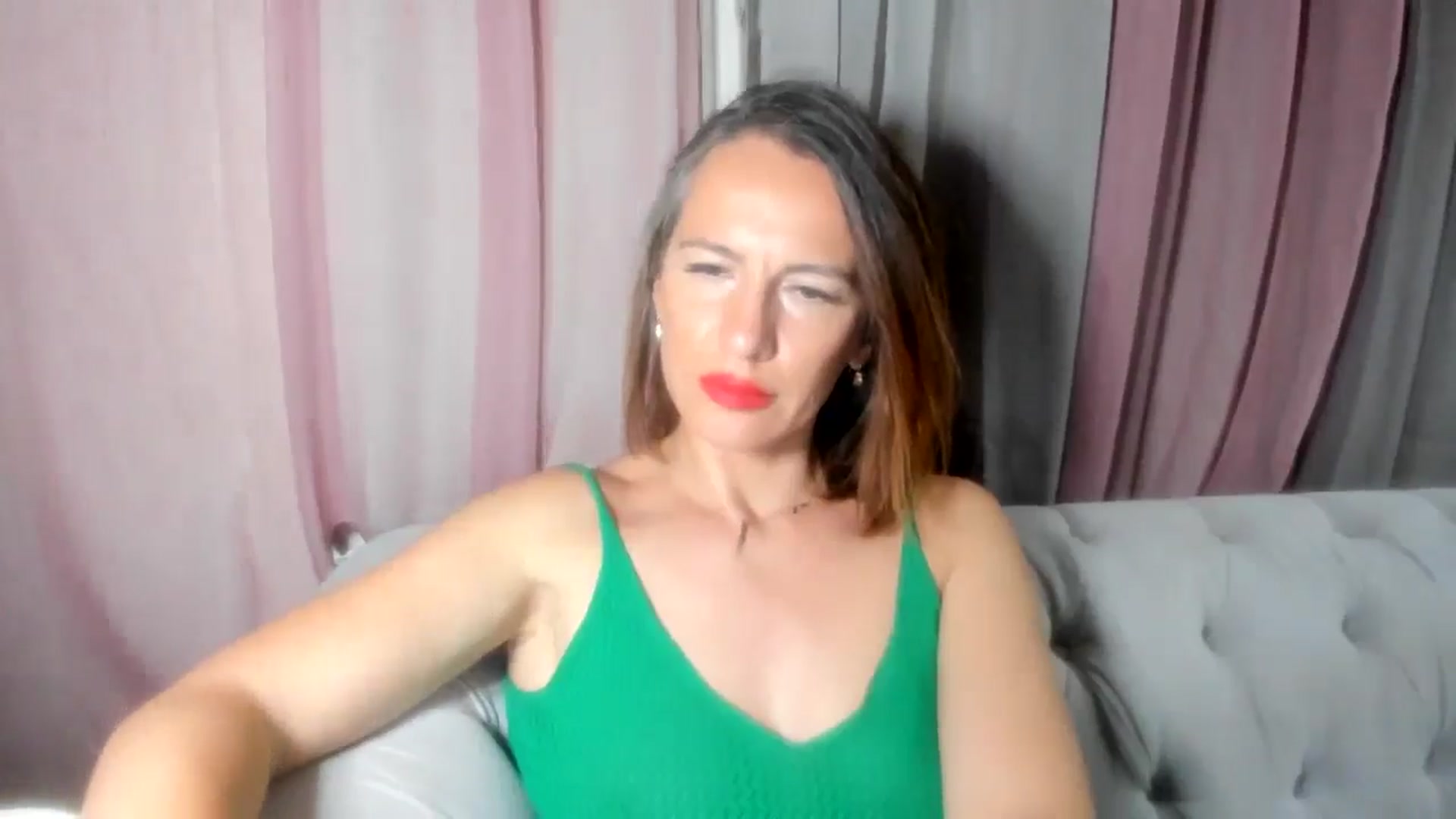 Gallery image thumbnail from Aarte_miss's myfreecams stream on, 06/15/2024, 02:31 image 13 of 20