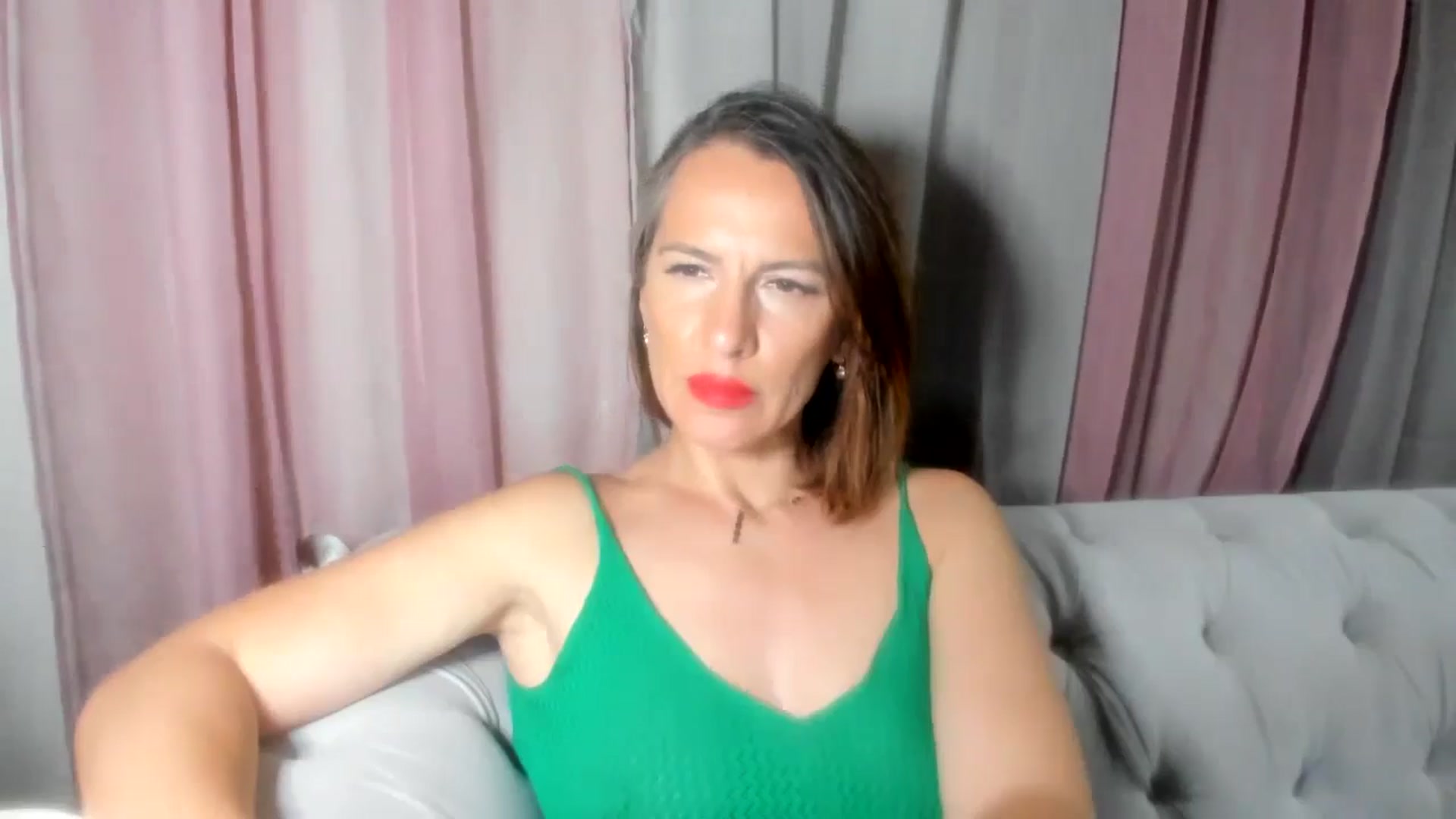 Gallery image thumbnail from Aarte_miss's myfreecams stream on, 06/15/2024, 02:31 image 14 of 20