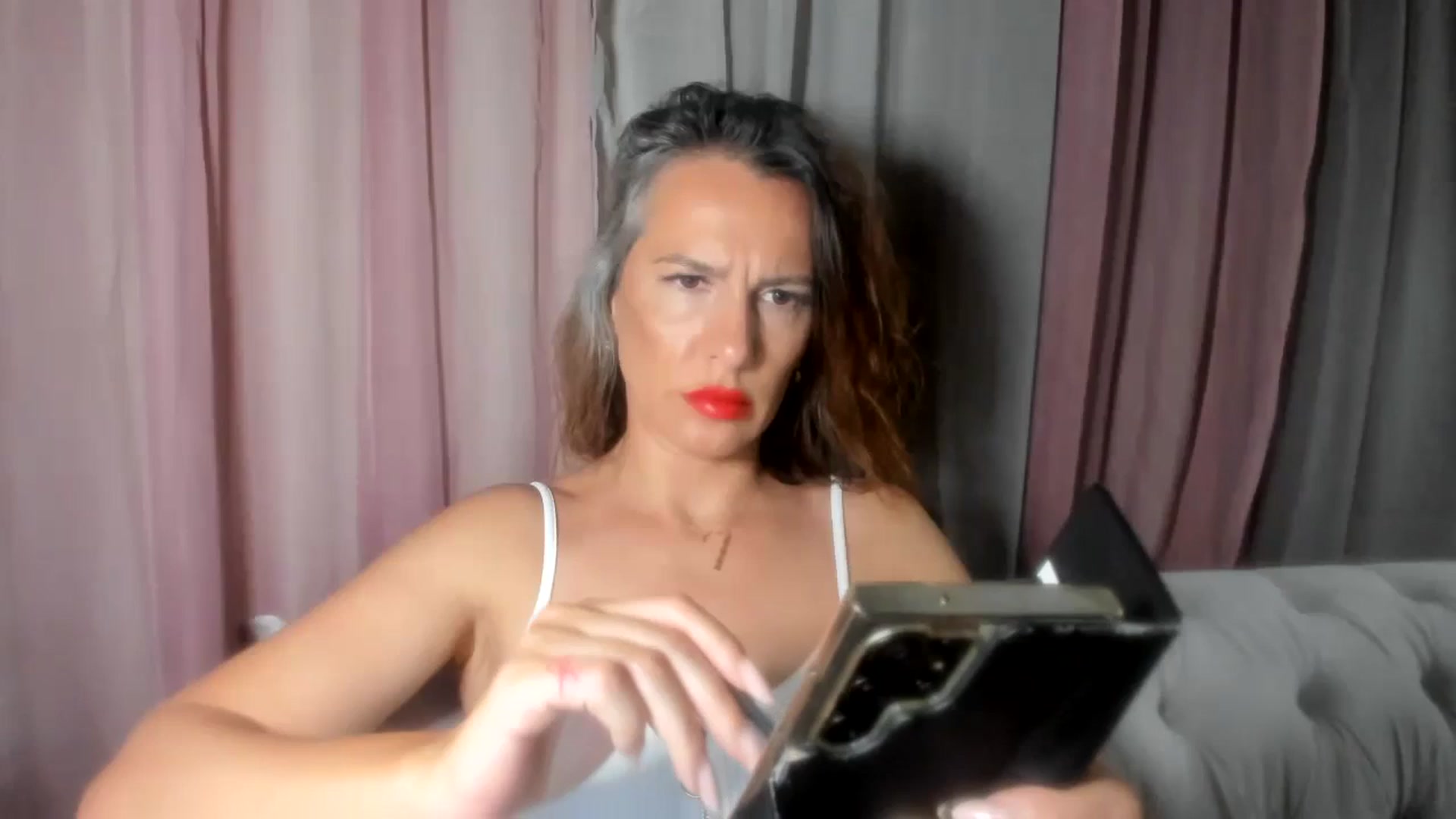 Gallery image thumbnail from Aarte_miss's myfreecams stream on, 06/15/2024, 22:59 image 11 of 20