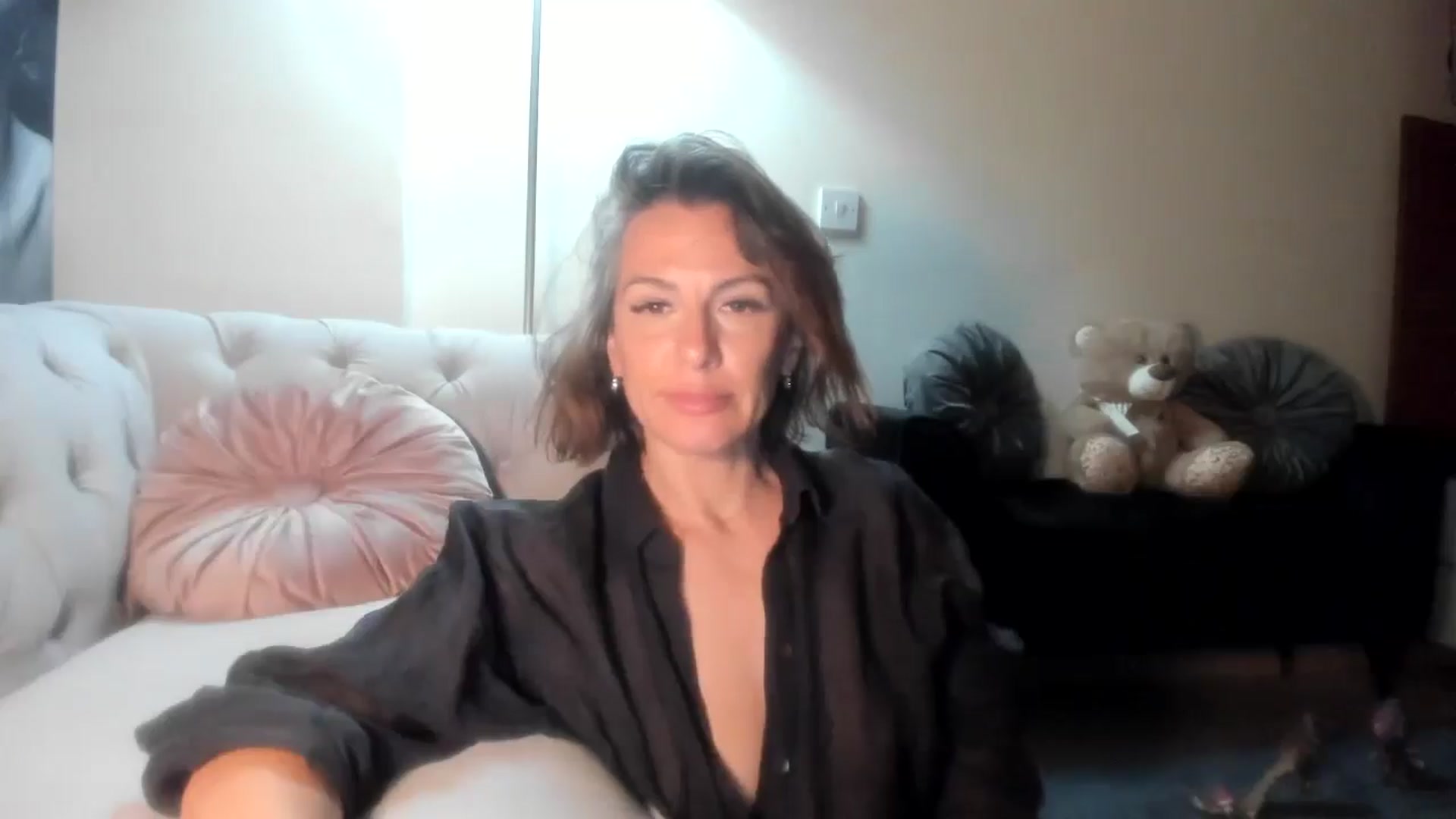 Gallery image thumbnail from Aarte_miss's myfreecams stream on, 06/20/2024, 23:34 image 13 of 20