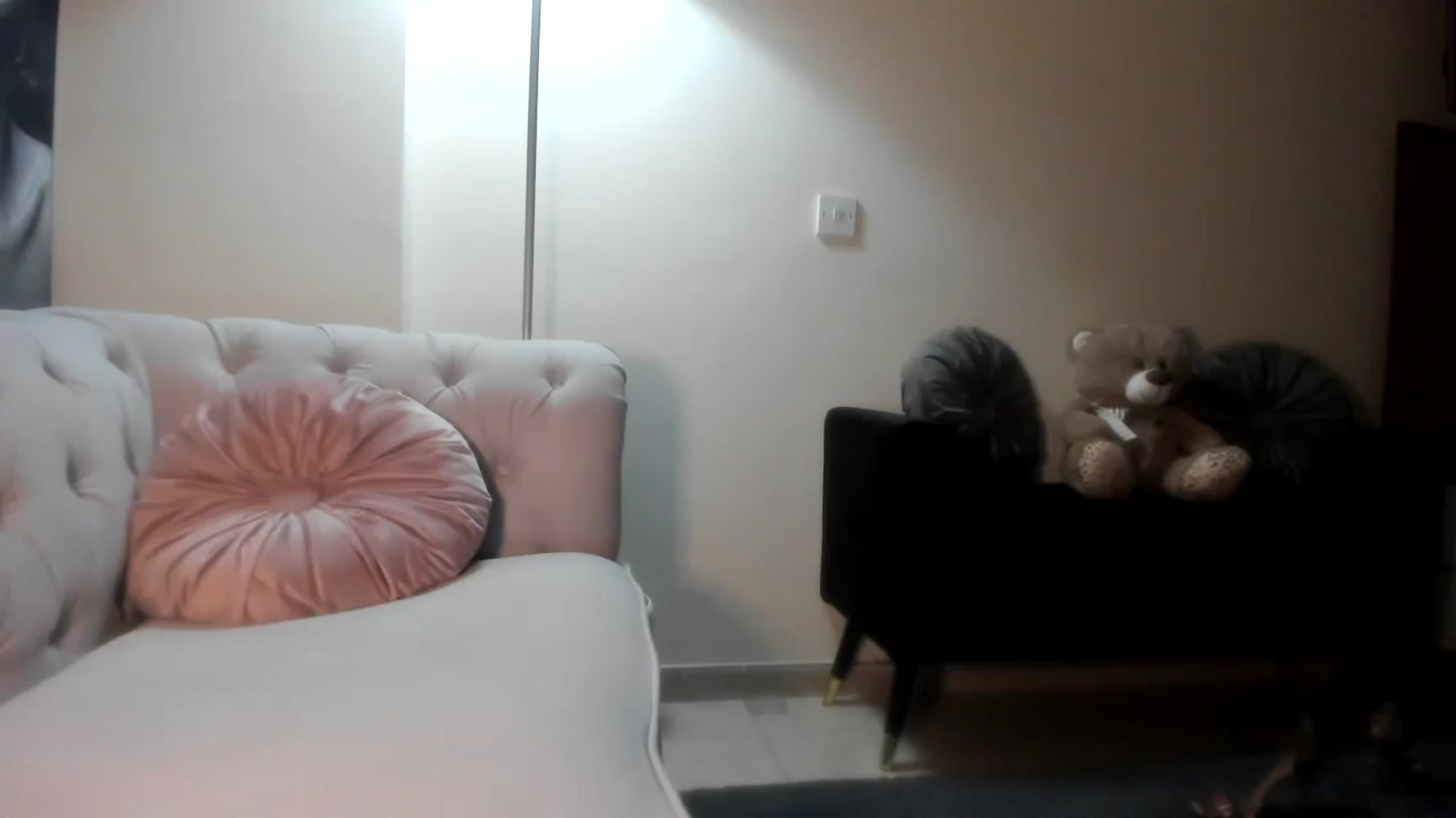 Gallery image thumbnail from Aarte_miss's myfreecams stream on, 06/20/2024, 23:34 image 15 of 20
