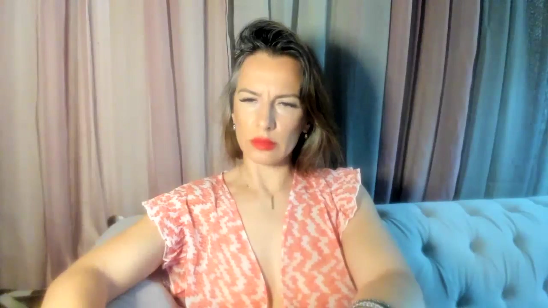 Gallery image thumbnail from Aarte_miss's myfreecams stream on, 06/22/2024, 15:21 image 2 of 20