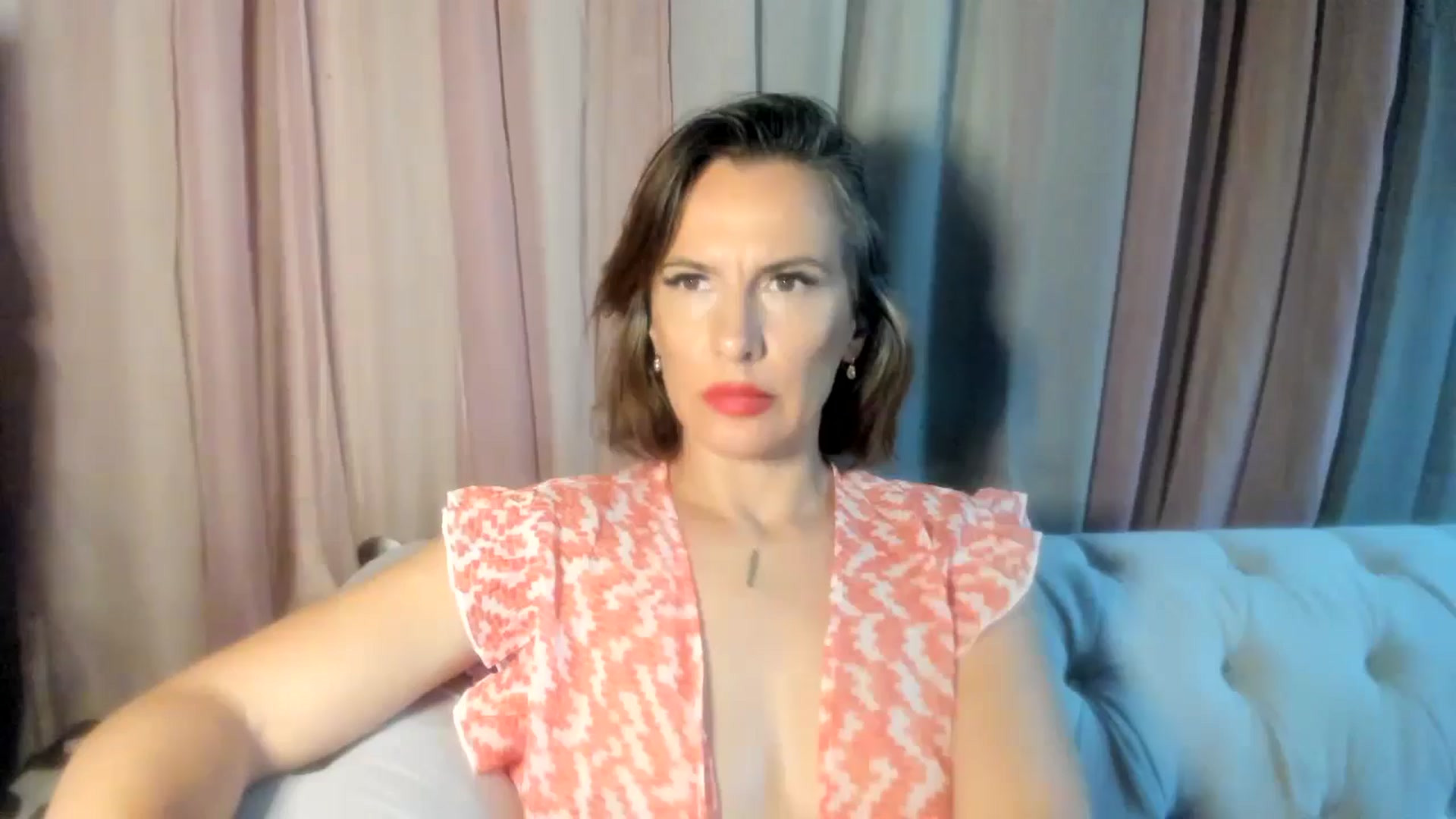 Gallery image thumbnail from Aarte_miss's myfreecams stream on, 06/22/2024, 18:13 image 18 of 20