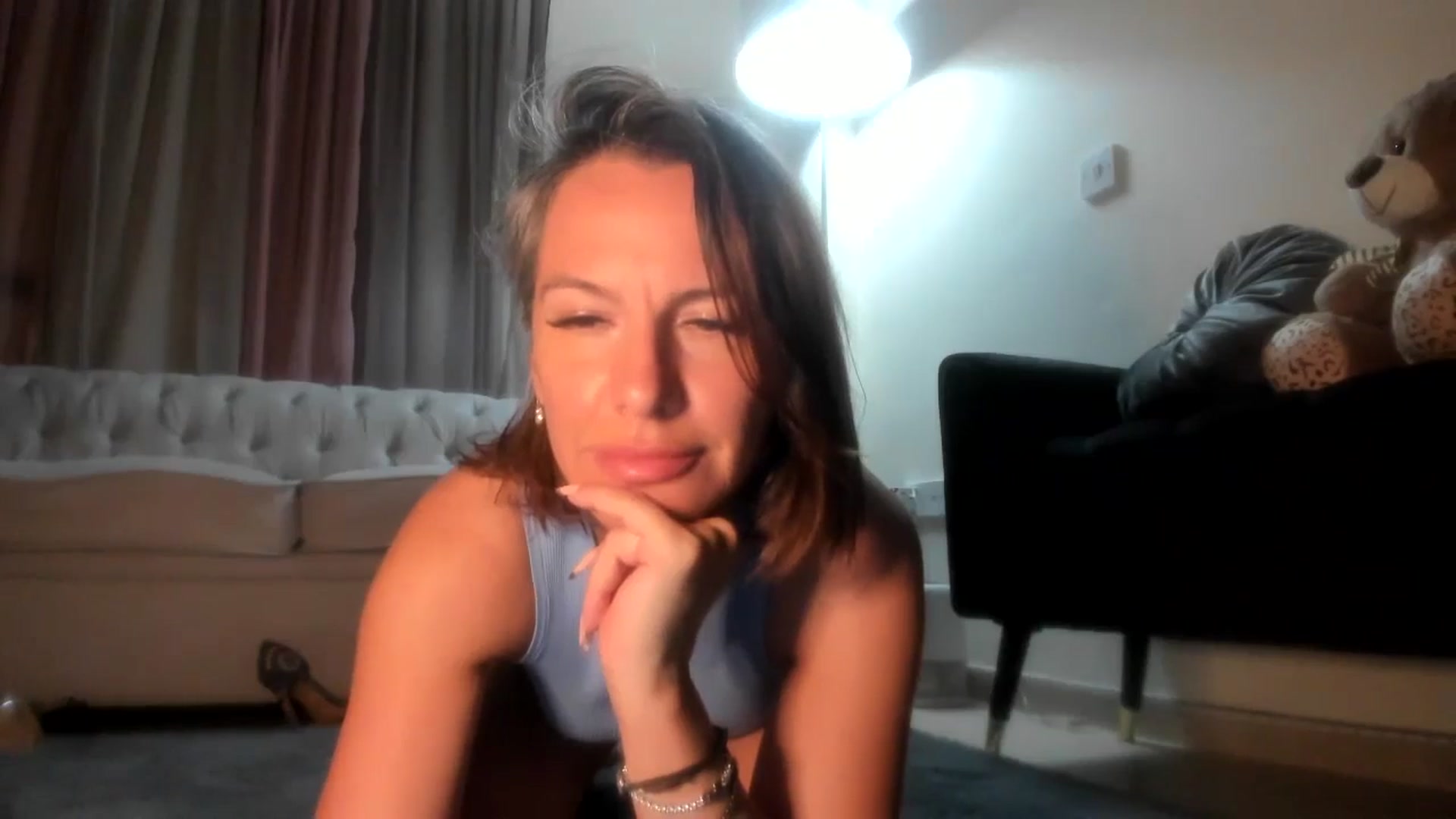 Gallery image thumbnail from Aarte_miss's myfreecams stream on, 06/24/2024, 02:02 image 16 of 20