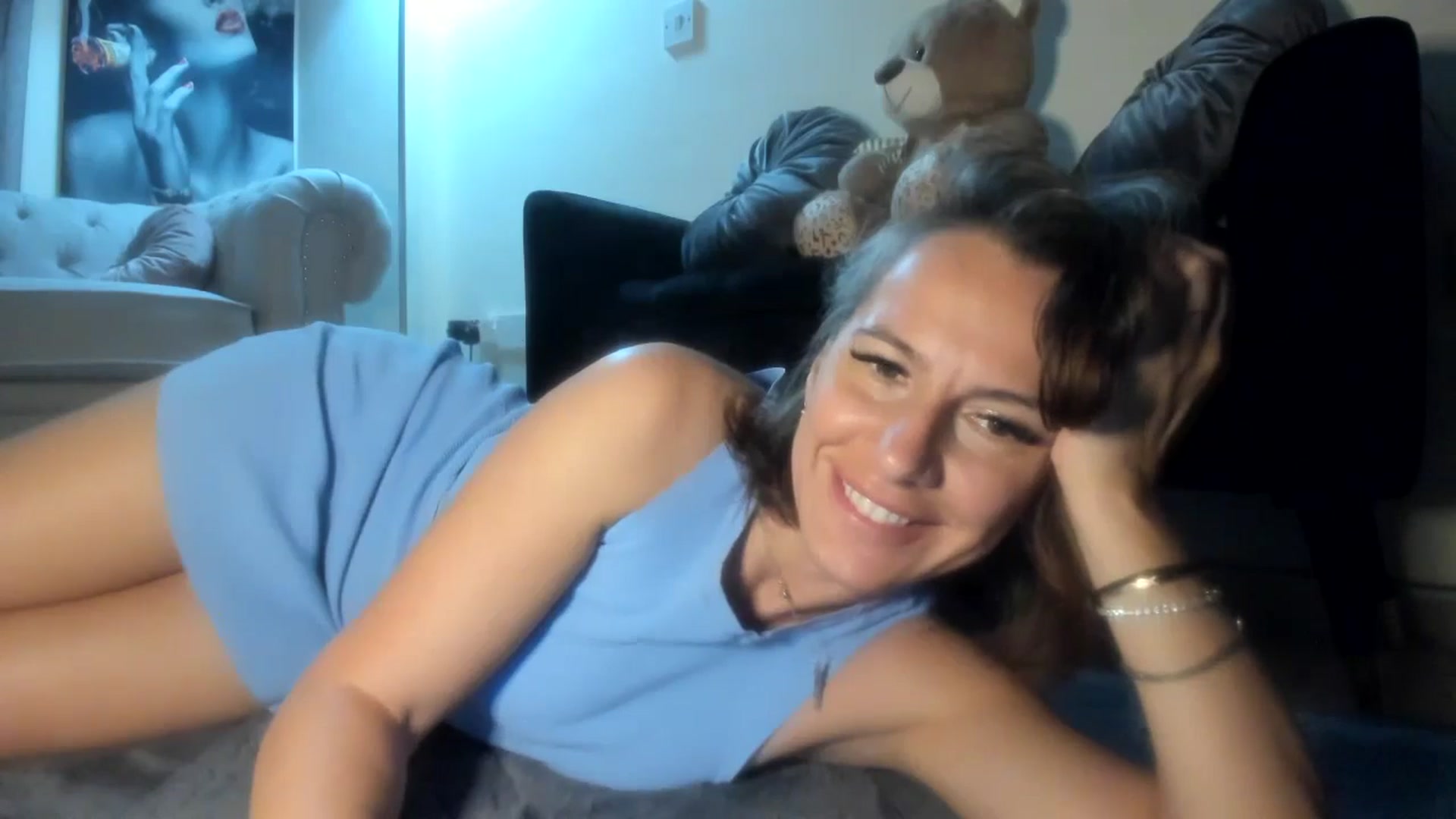 Gallery image thumbnail from Aarte_miss's myfreecams stream on, 06/24/2024, 02:02 image 20 of 20