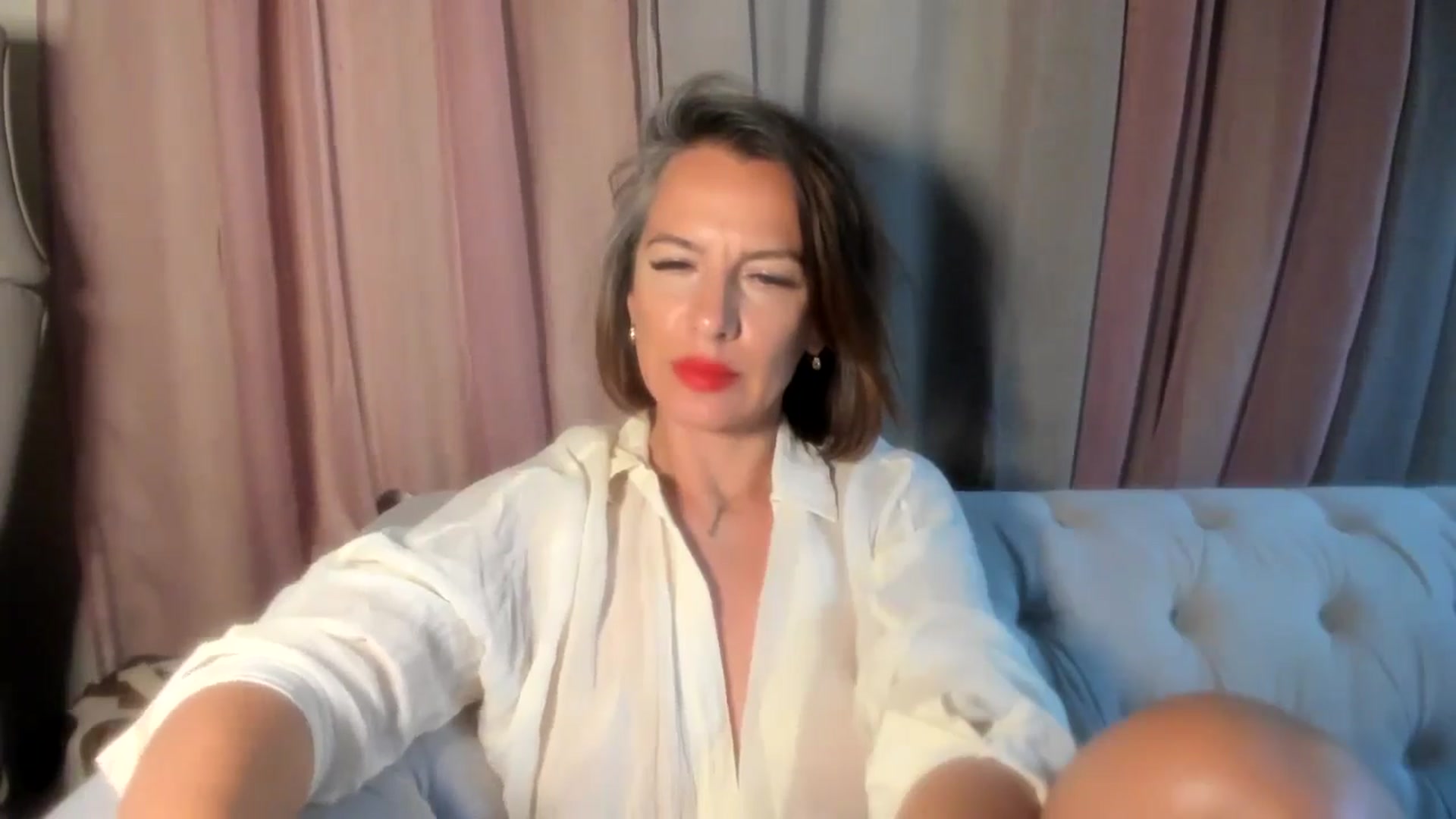 Gallery image thumbnail from Aarte_miss's myfreecams stream on, 06/28/2024, 01:06 image 2 of 20
