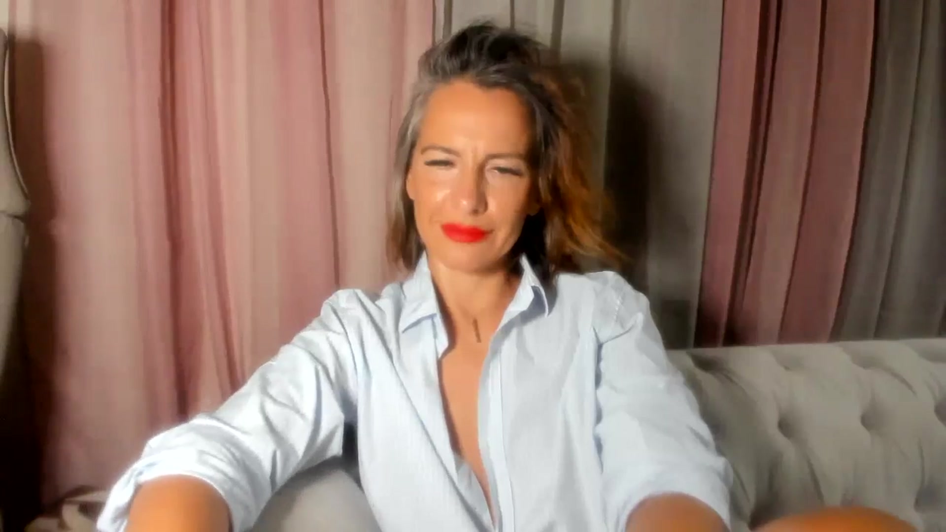 Gallery image thumbnail from Aarte_miss's myfreecams stream on, 07/14/2024, 21:56 image 9 of 20