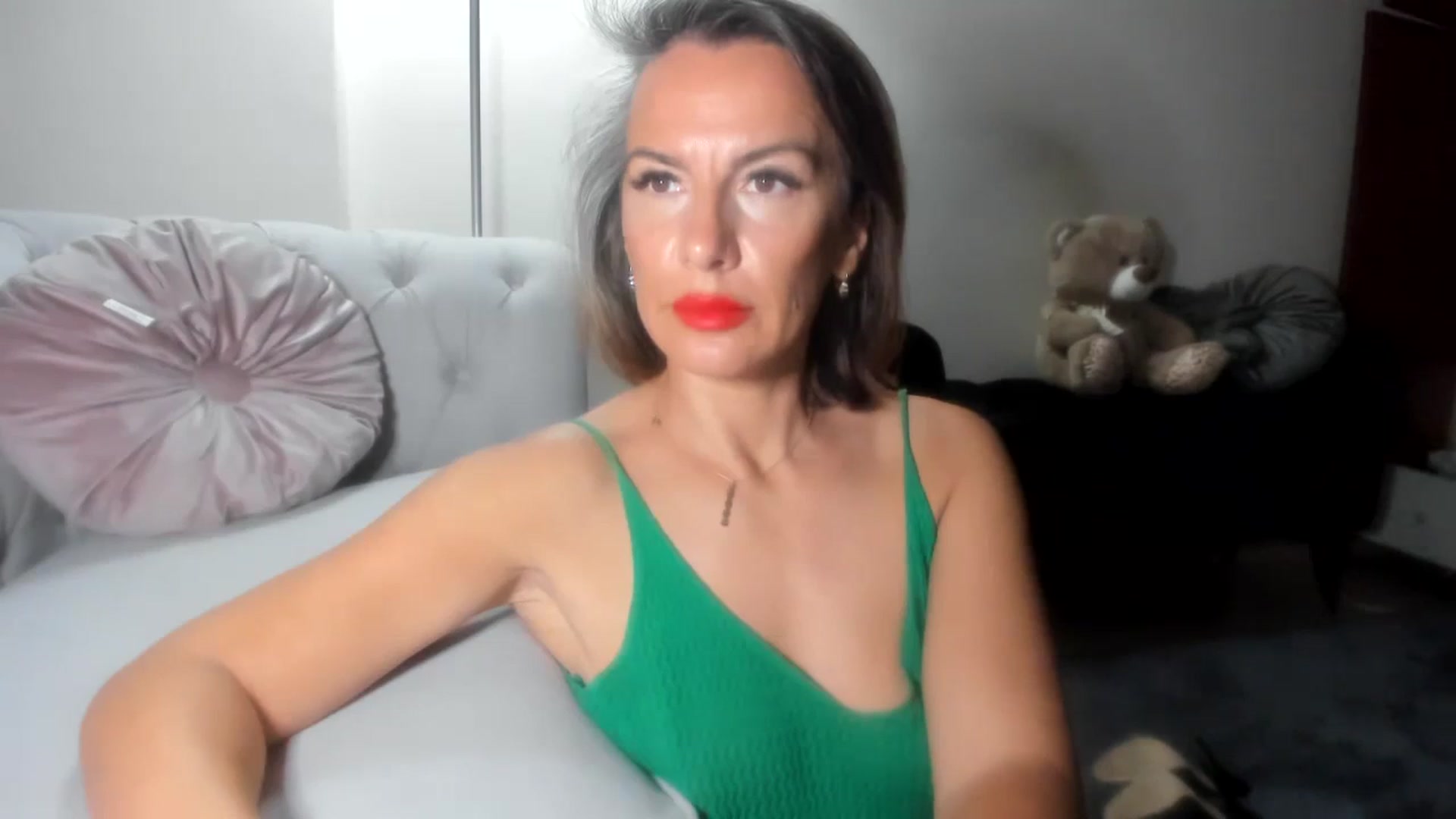 Gallery image thumbnail from Aarte_miss's myfreecams stream on, 07/20/2024, 23:34 image 14 of 20