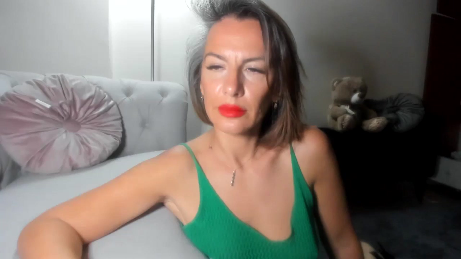 Gallery image thumbnail from Aarte_miss's myfreecams stream on, 07/20/2024, 23:34 image 12 of 20