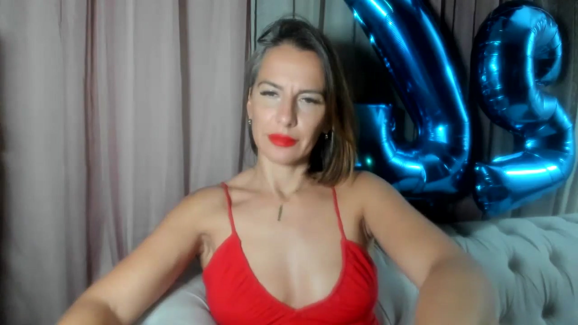 Gallery image thumbnail from Aarte_miss's myfreecams stream on, 07/27/2024, 01:07 image 2 of 20