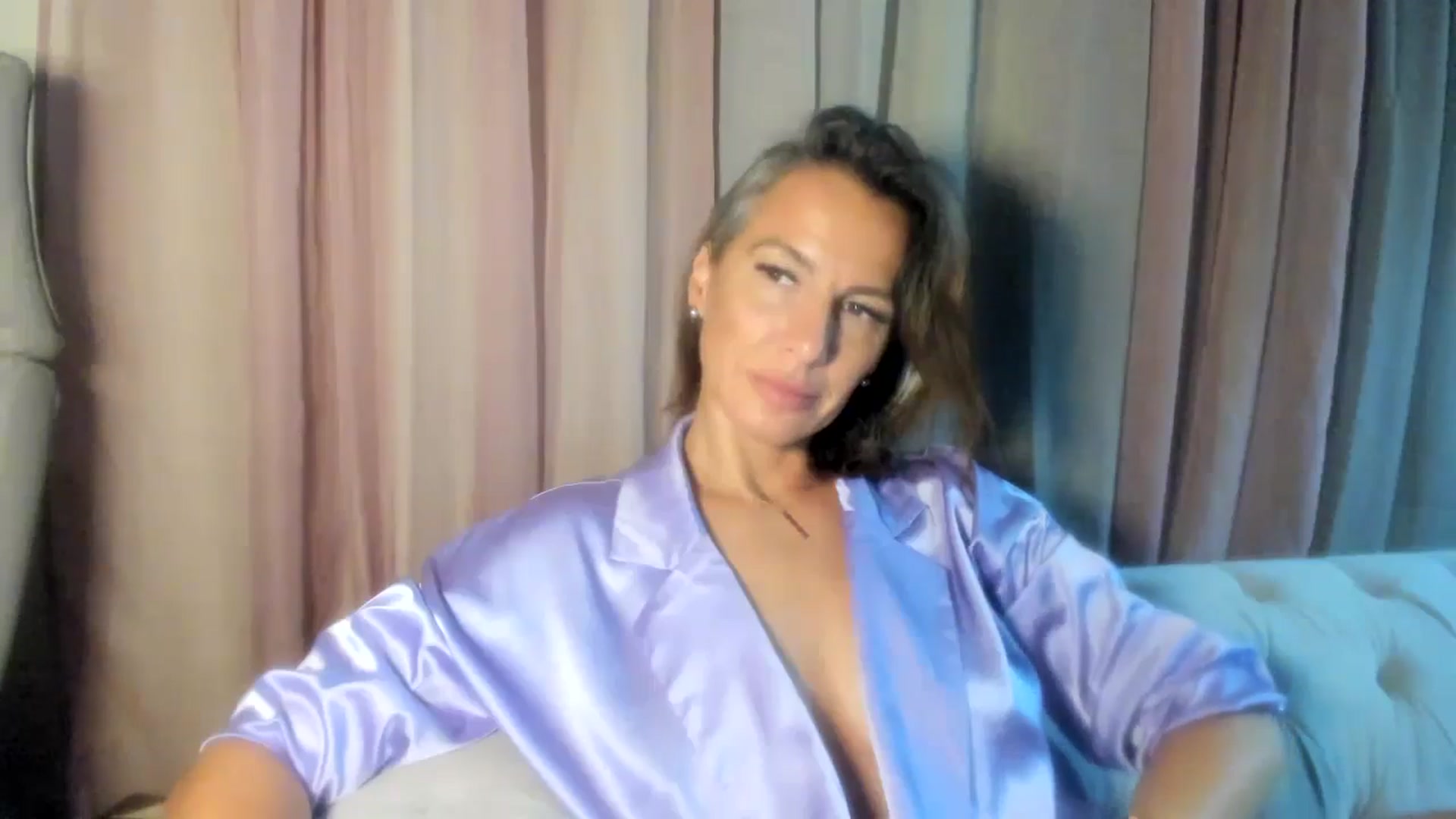 Gallery image thumbnail from Aarte_miss's myfreecams stream on, 07/28/2024, 24:41 image 6 of 20