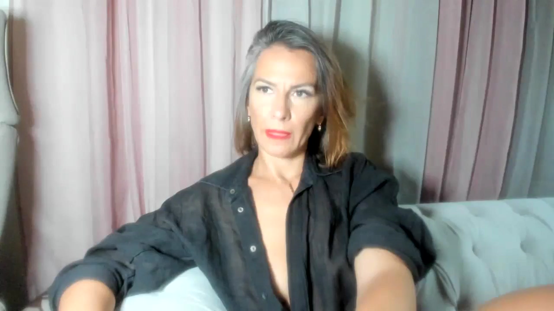 Gallery image thumbnail from Aarte_miss's myfreecams stream on, 07/30/2024, 21:07 image 3 of 20