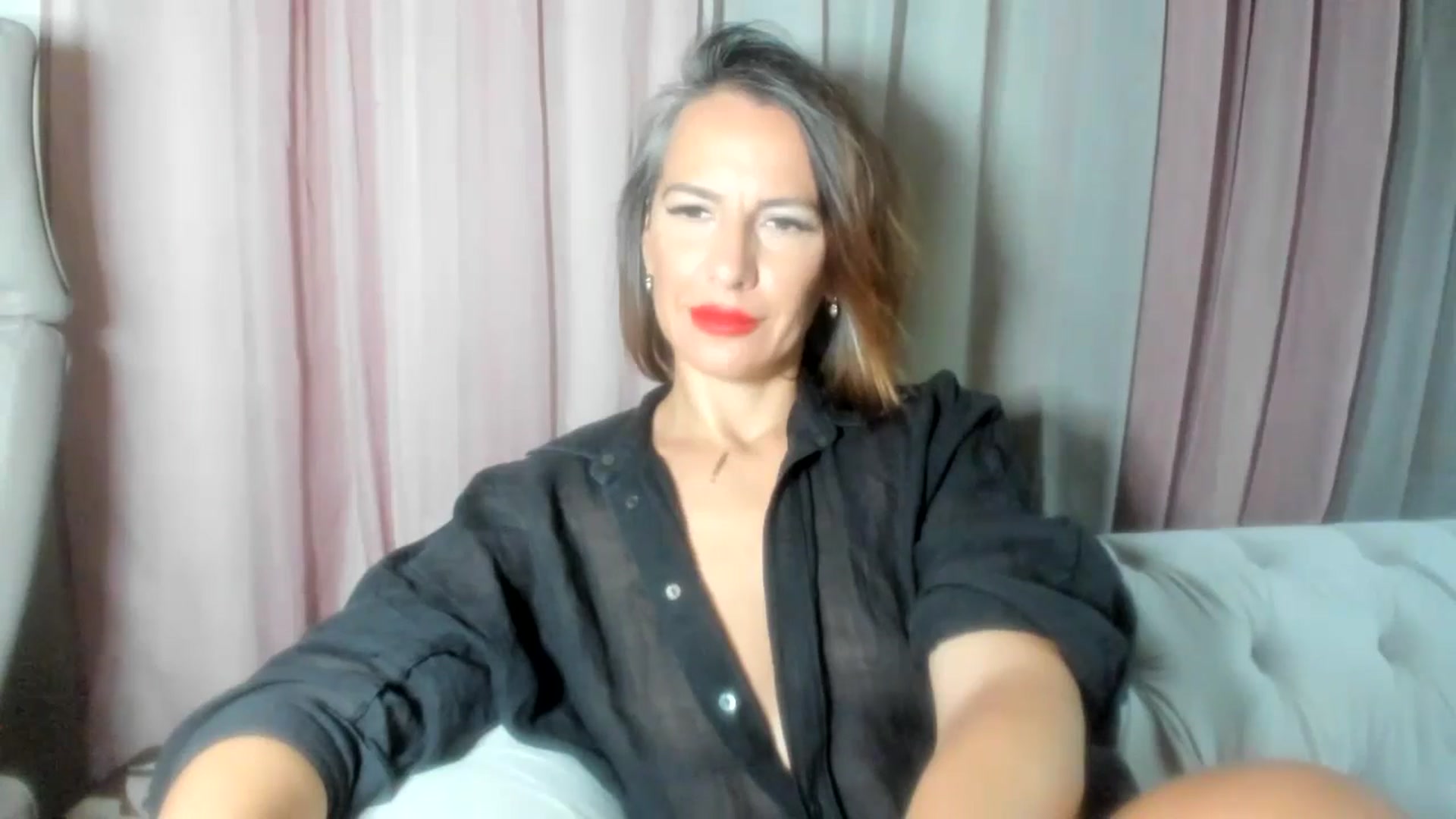 Gallery image thumbnail from Aarte_miss's myfreecams stream on, 07/30/2024, 21:07 image 14 of 20