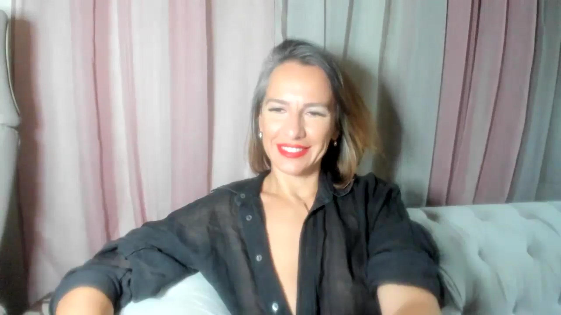 Gallery image thumbnail from Aarte_miss's myfreecams stream on, 07/30/2024, 21:07 image 7 of 20