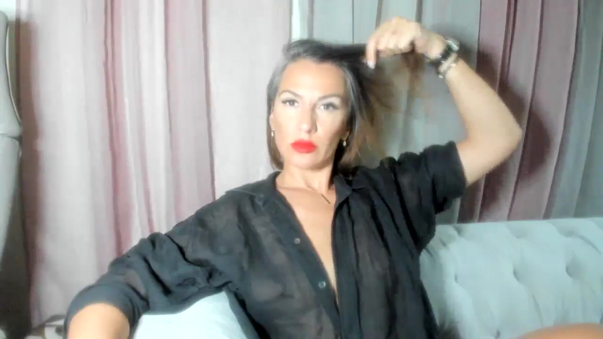 Gallery image thumbnail from Aarte_miss's myfreecams stream on, 07/30/2024, 21:07 image 2 of 20
